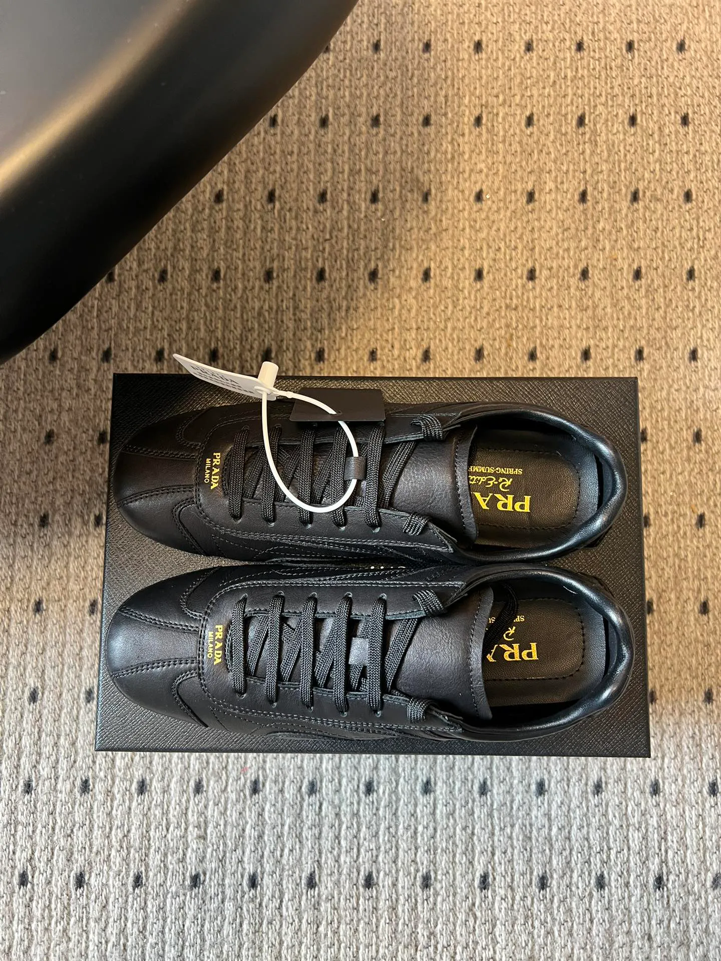 Кроссовки Женские Prada 10496705