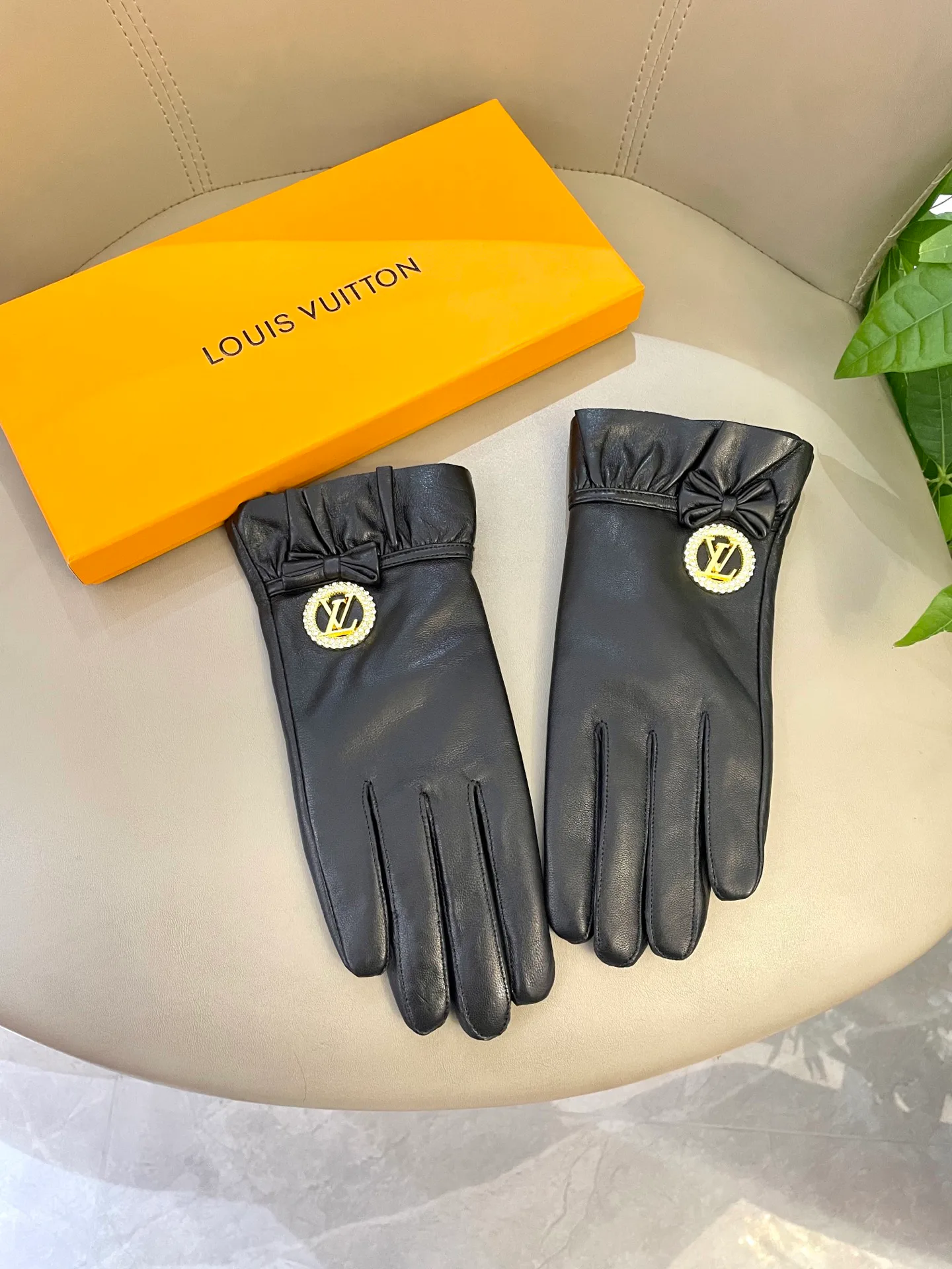 Перчатки Louis Vuitton 785707