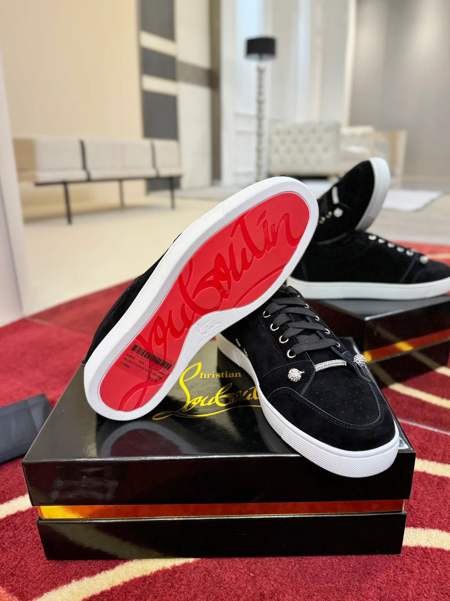 Кроссовки Женские Christian Louboutin 18835395