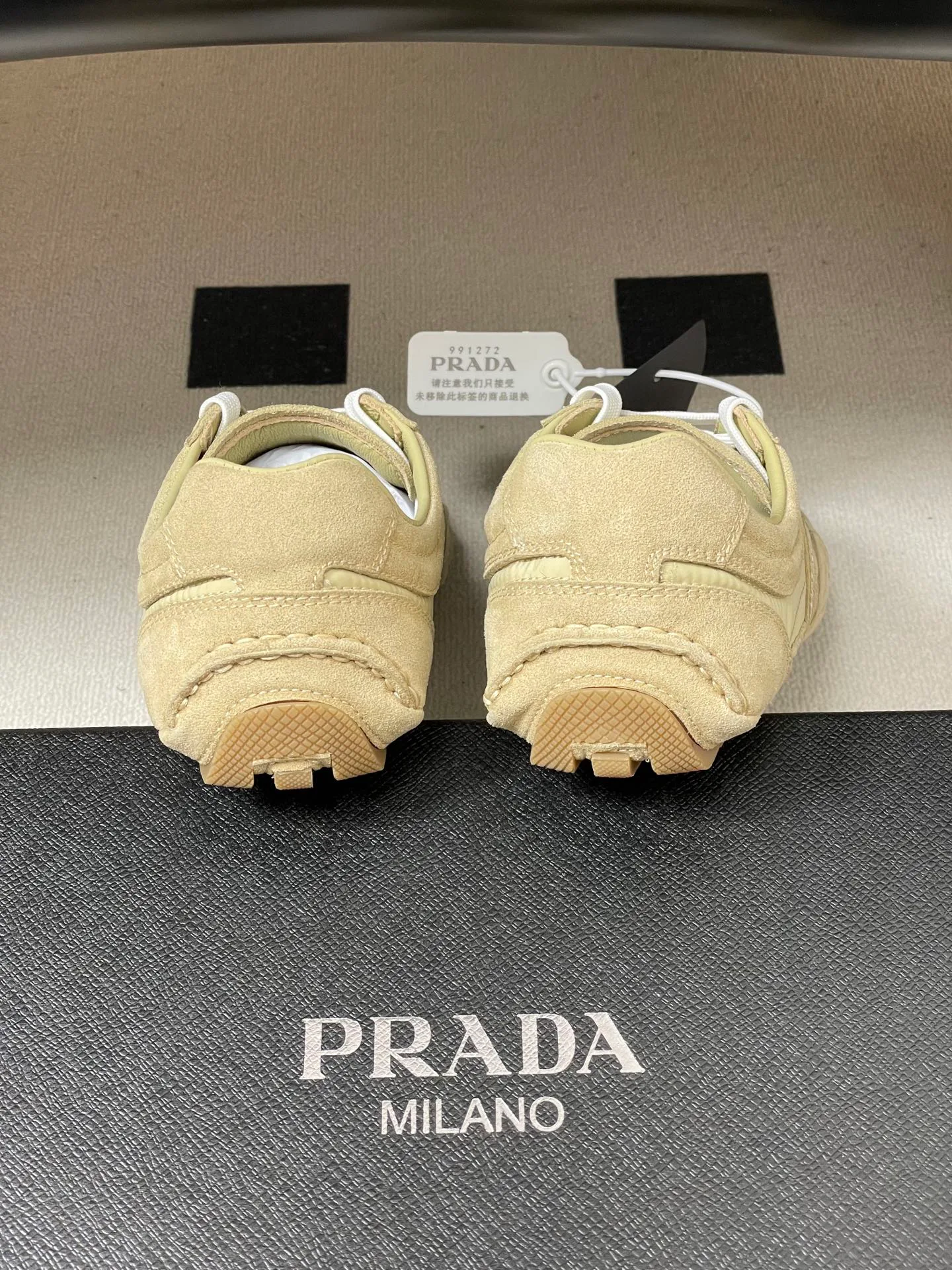 Кроссовки Женские Prada 12810935