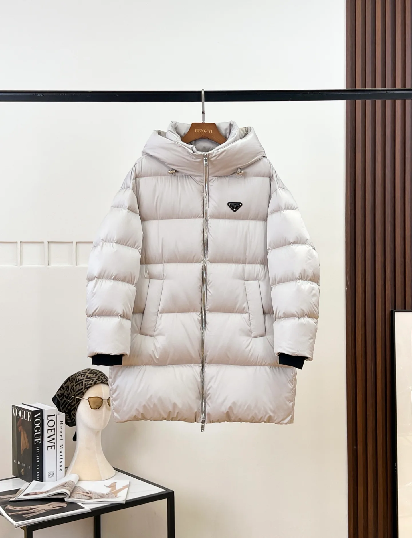 Куртки И Пуховики Женские Prada 17965168