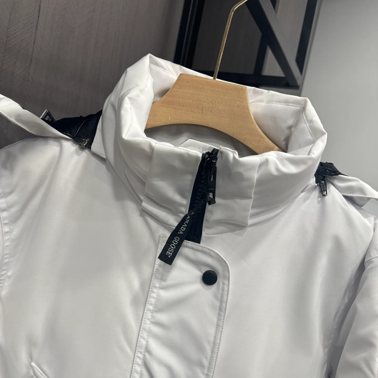 Куртки И Пуховики Женские Canada Goose 18845566