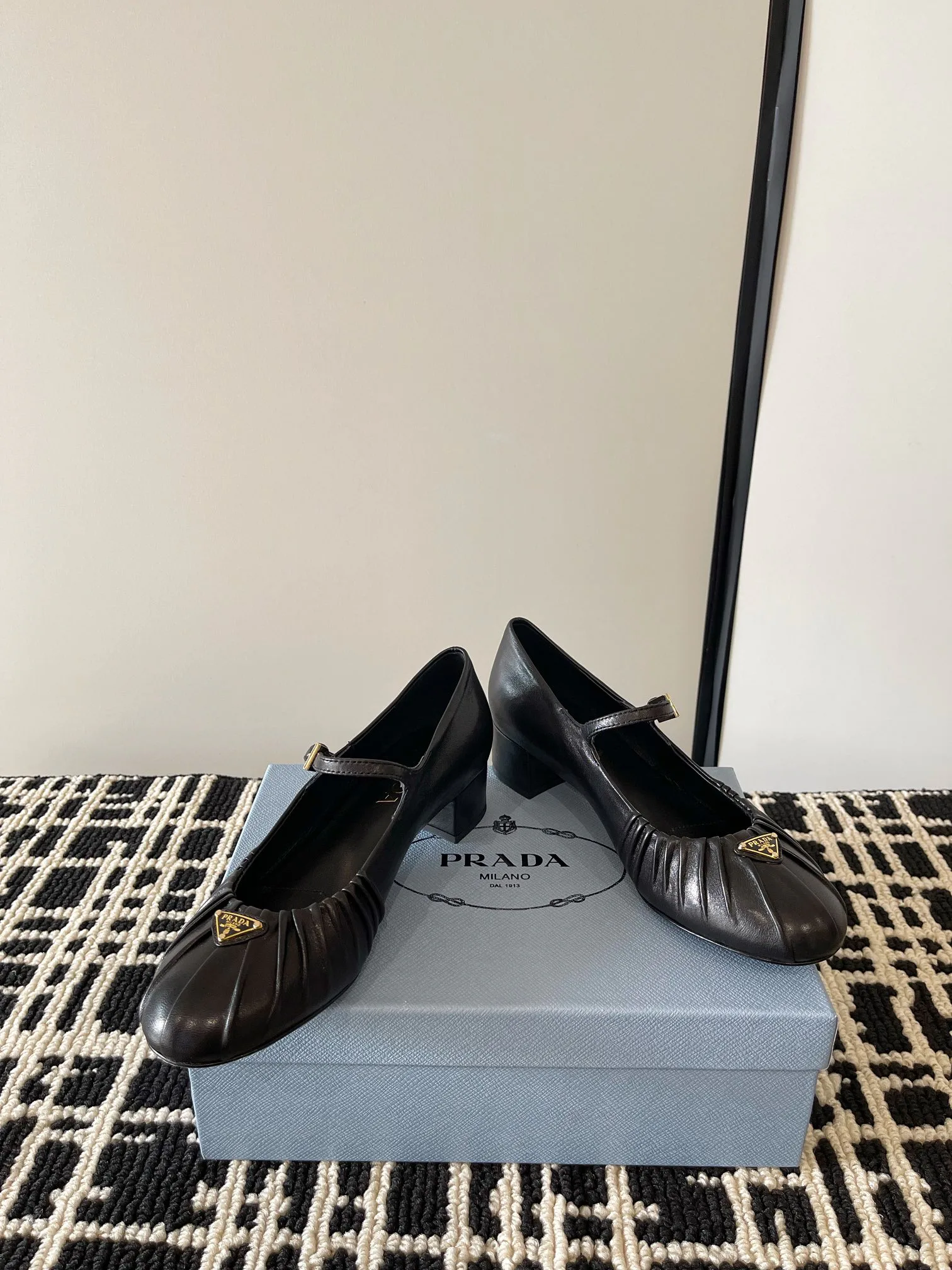 Босоножки Женские Prada 11407427