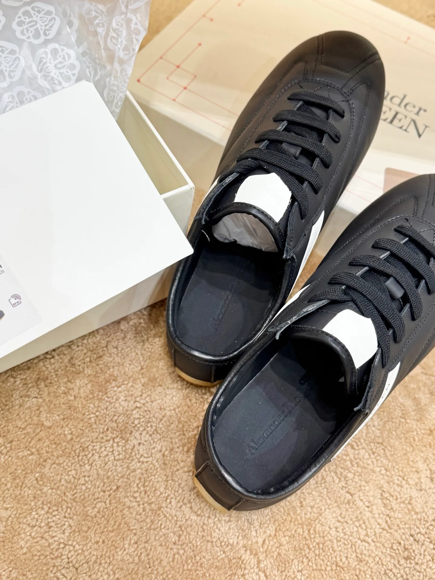 Кроссовки Женские Alexander Mcqueen 14182701