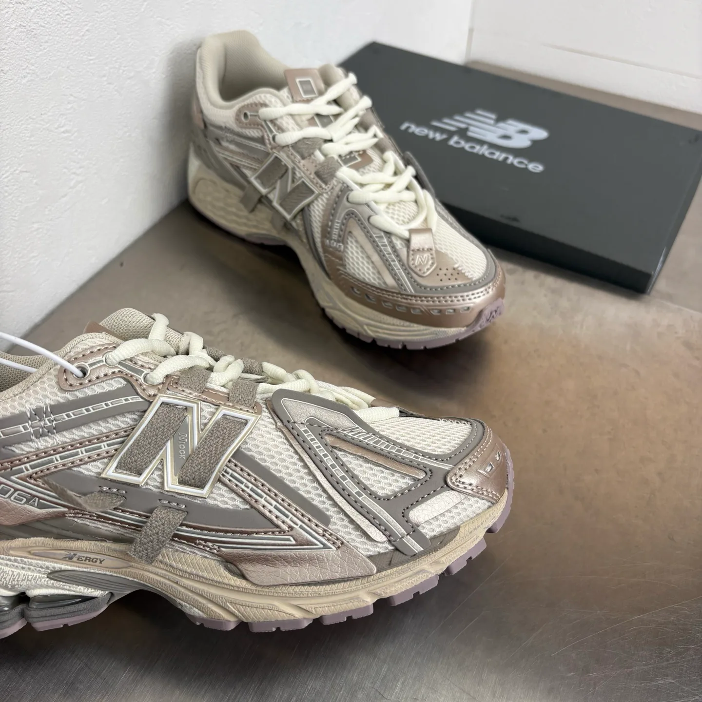 Кроссовки Женские New Balance 19519831