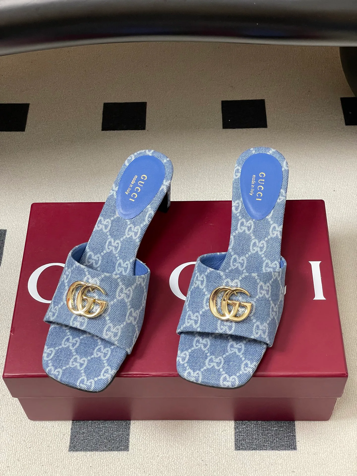 Сандалии Женские Gucci 11886526