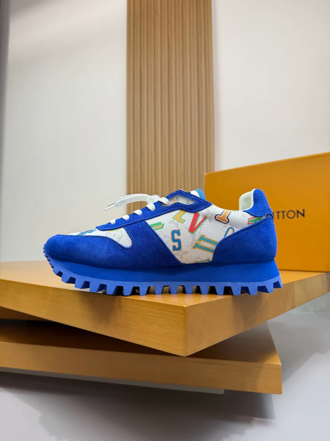 Кроссовки Мужские Louis Vuitton 152539