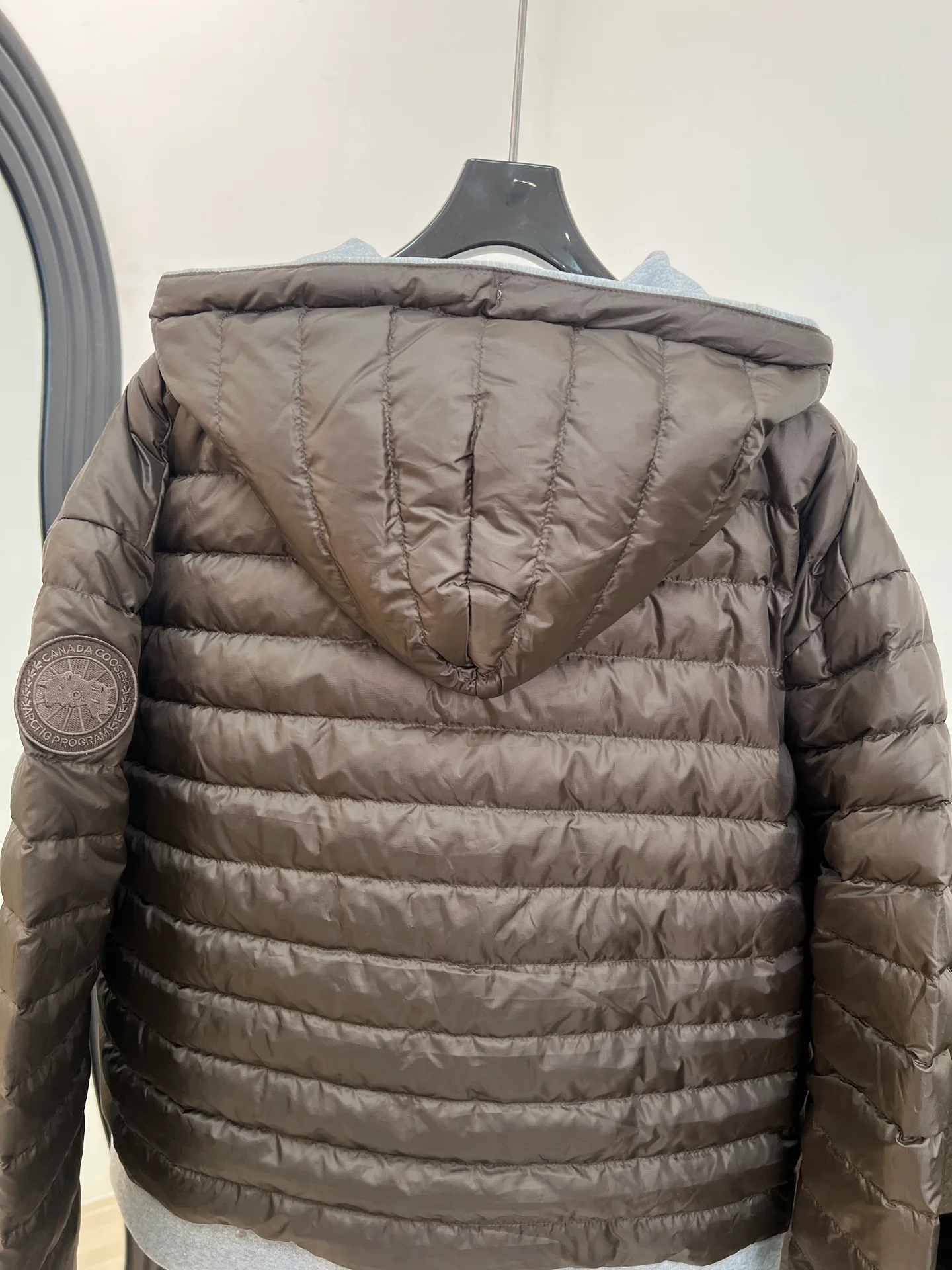Куртки И Пуховики Женские Canada Goose 19930101