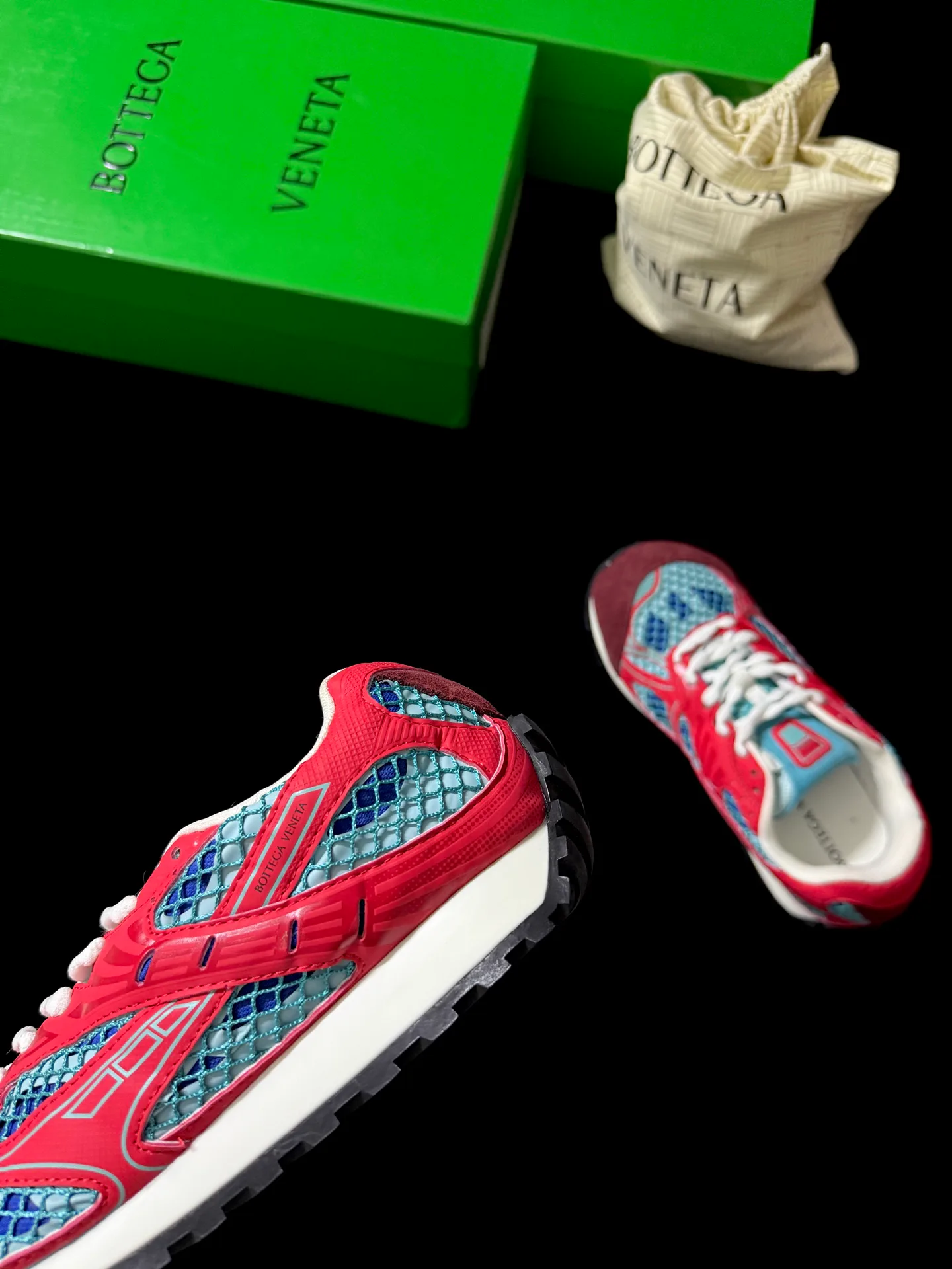 Кроссовки Женские Bottega Veneta 516203