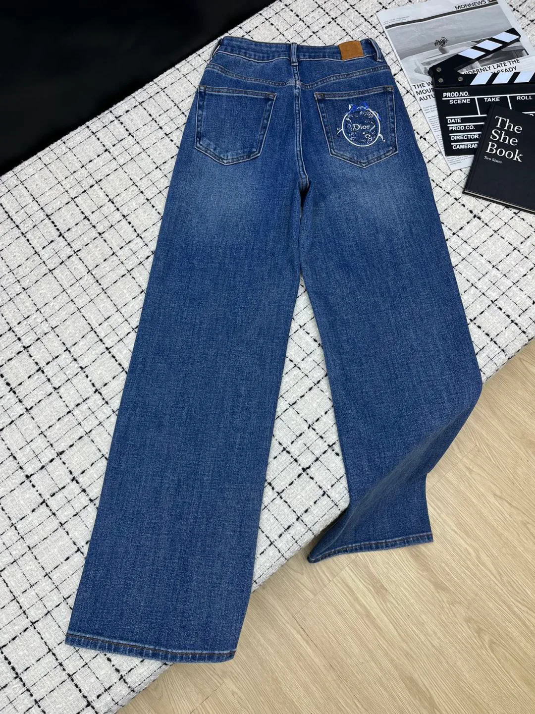 Джинсы Женские Christian Dior 18885562