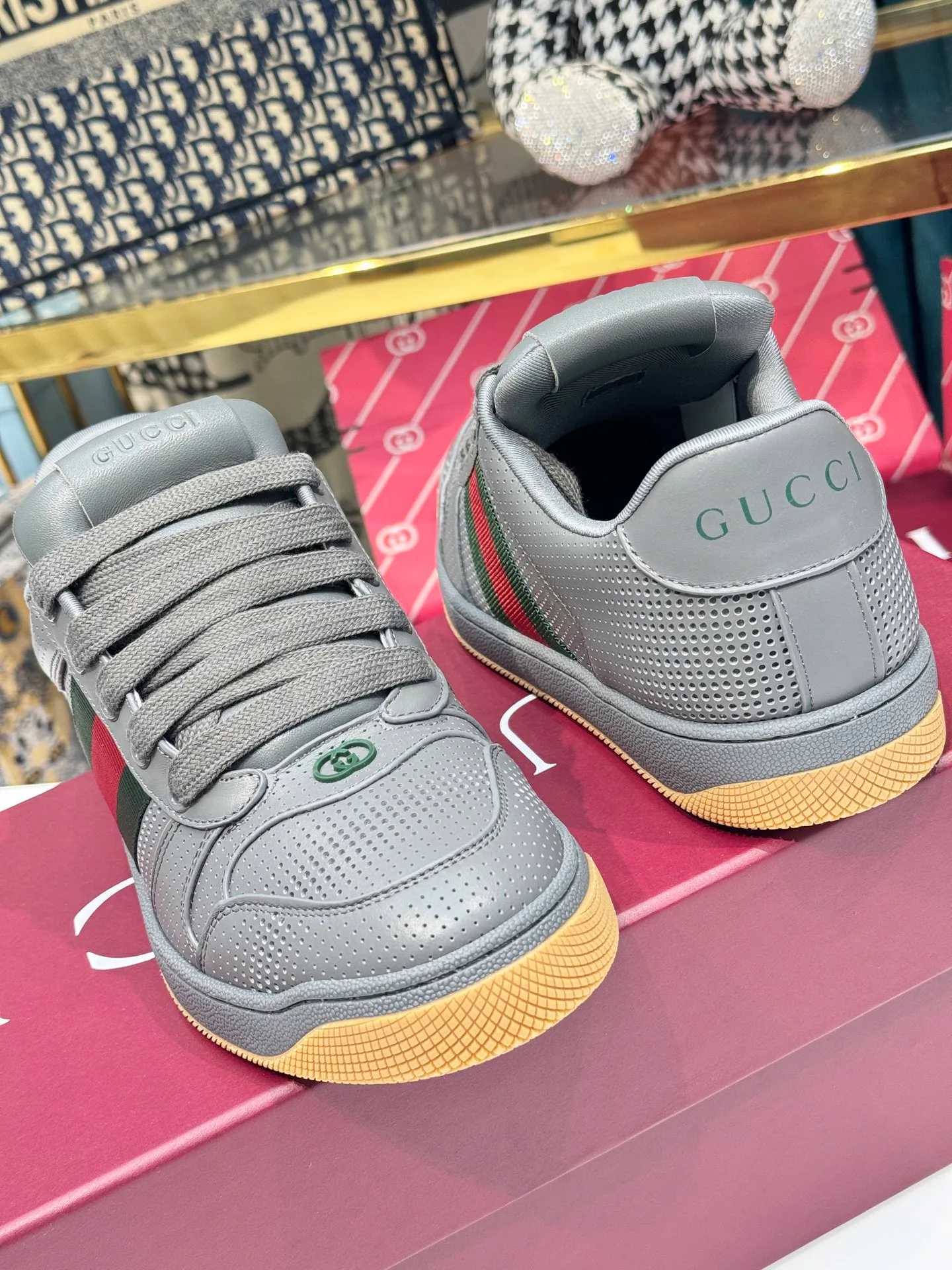 Кроссовки Женские Gucci 17946875