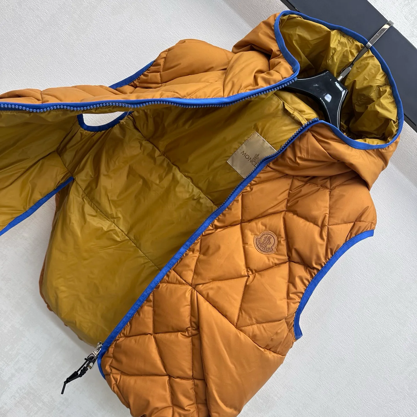 Жилеты Женские Moncler 18480677