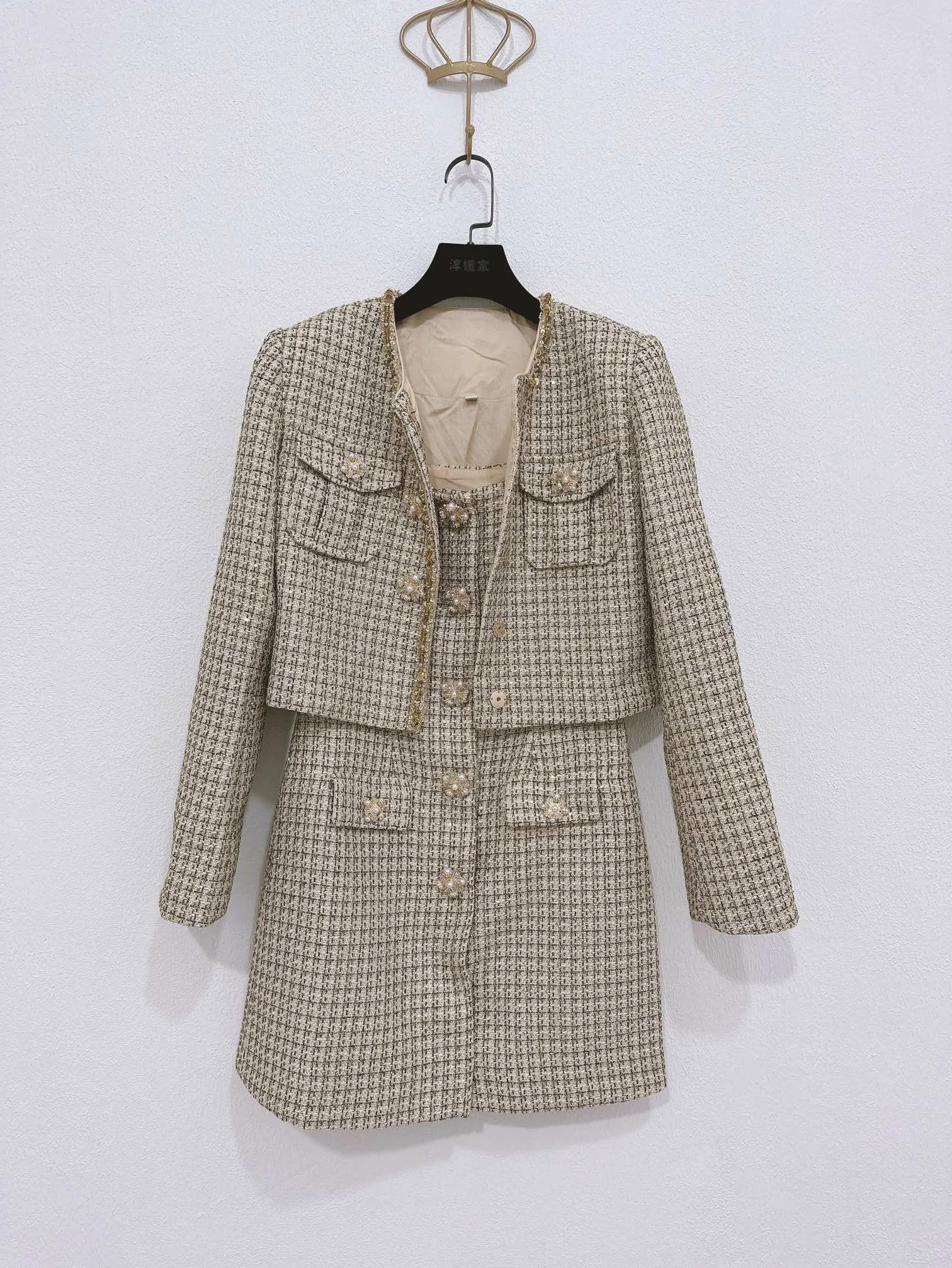 Костюмы Женские Chanel 11303294