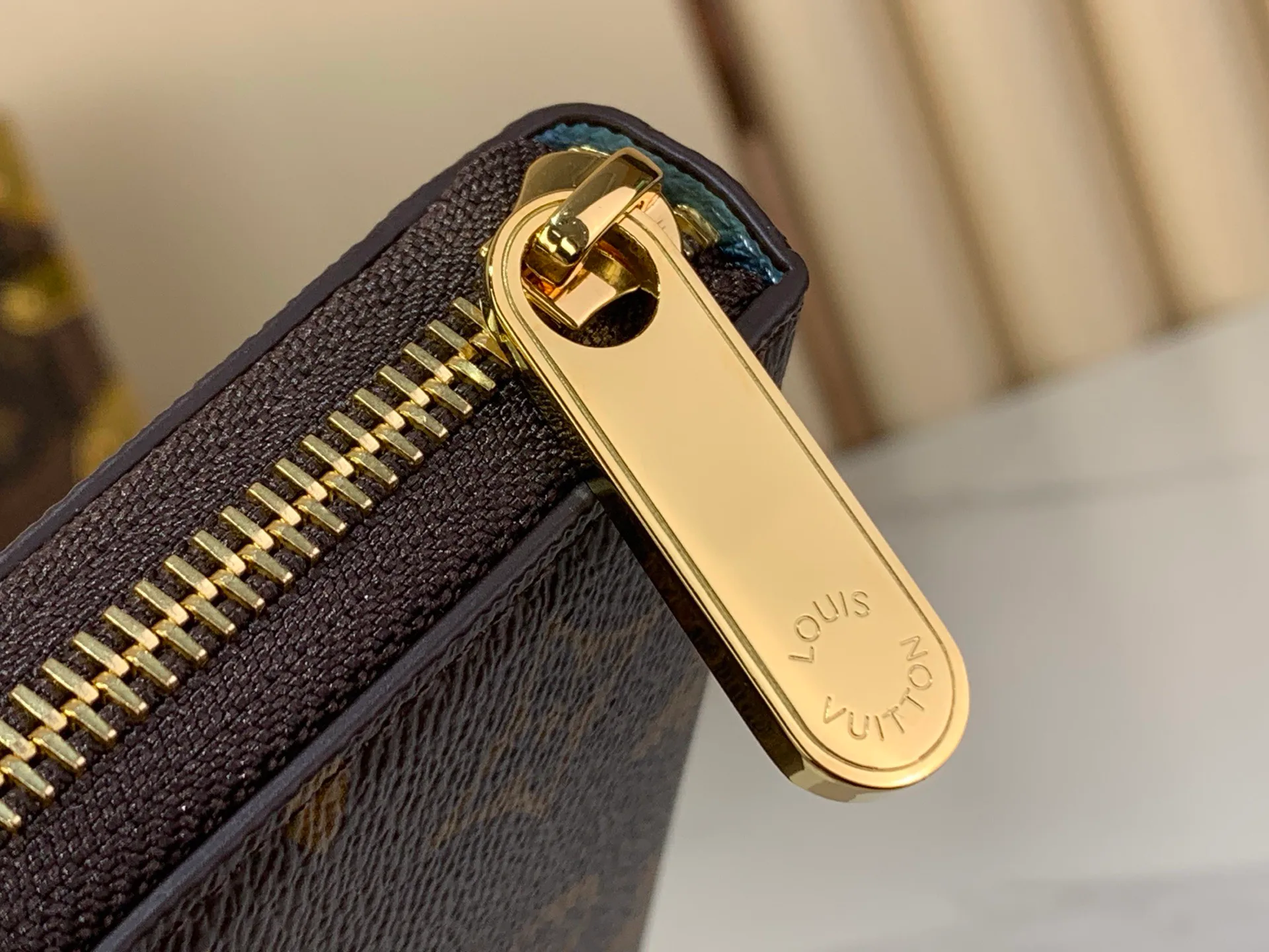 Клатчи Женские Louis Vuitton 13582756