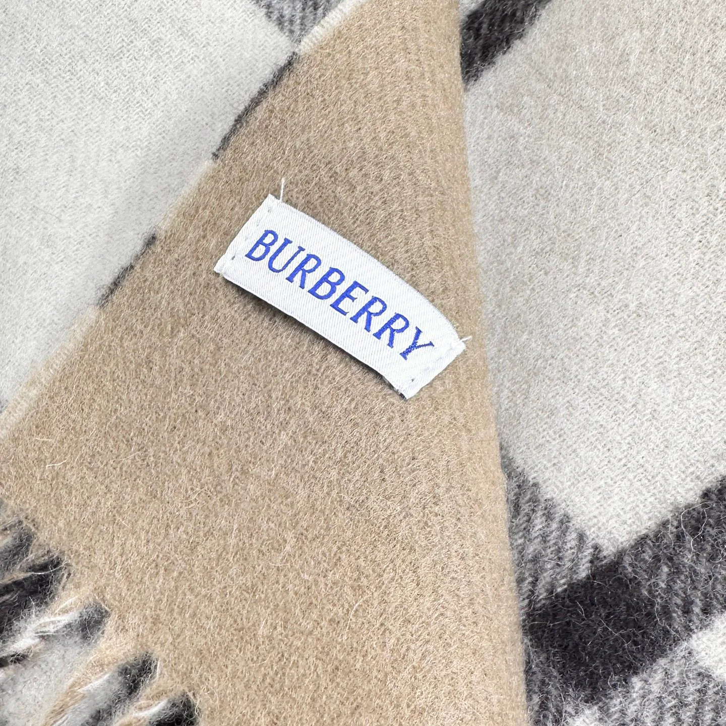 Шарфы Burberry 18501116