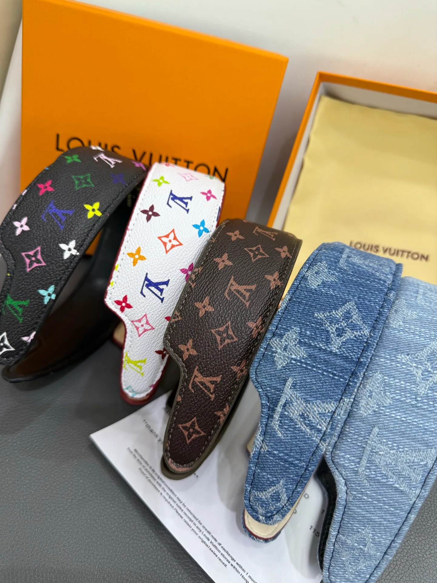 Головные Уборы Louis Vuitton 1703400