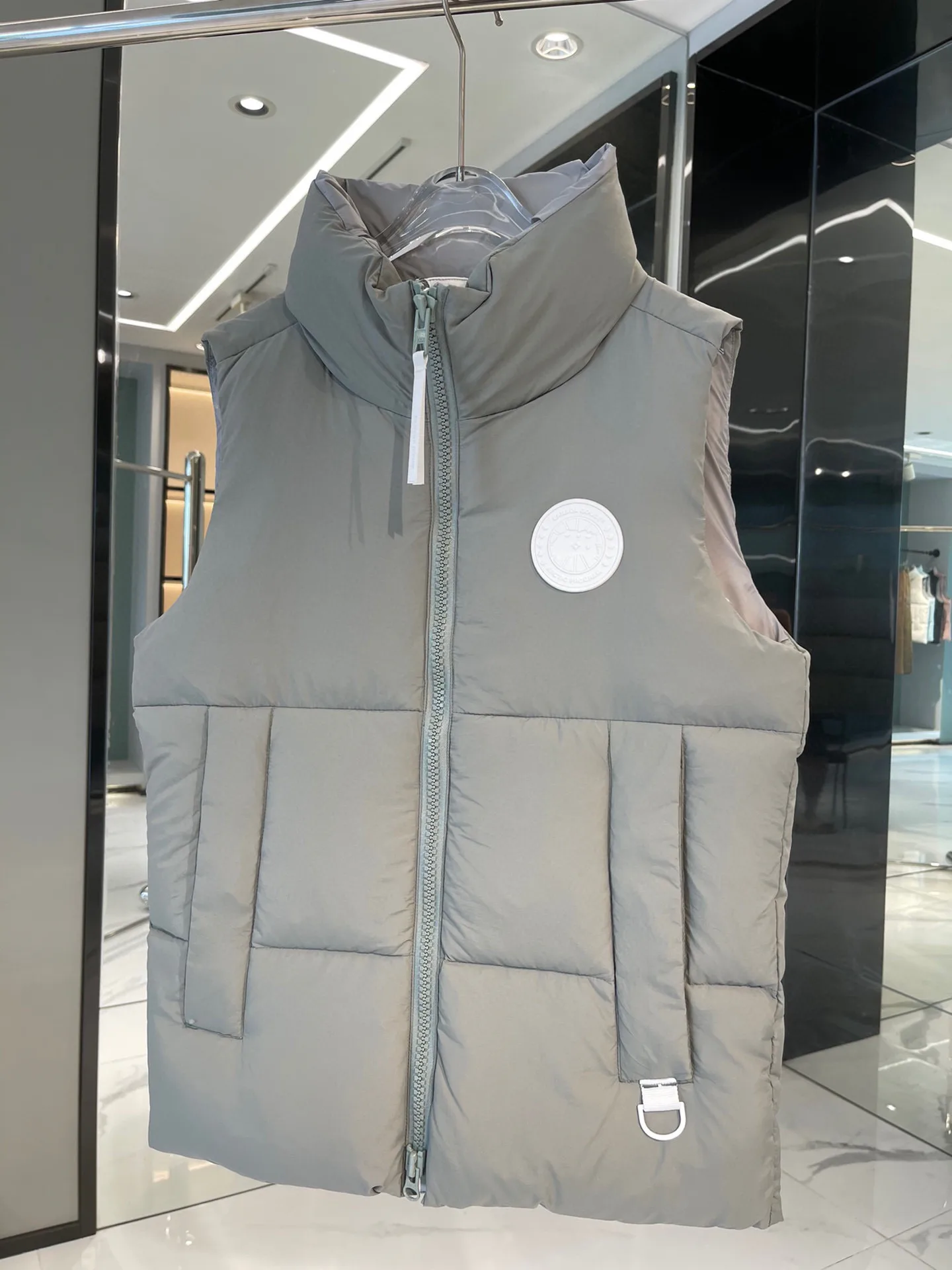 Жилеты Женские Canada Goose 1294393