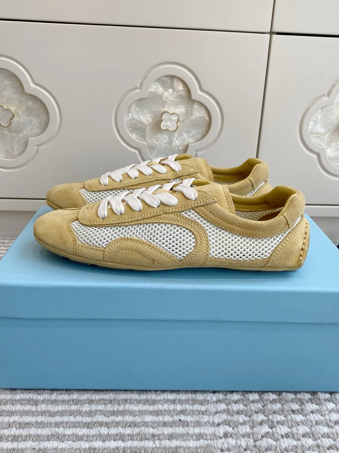 Кроссовки Женские Prada 11870118