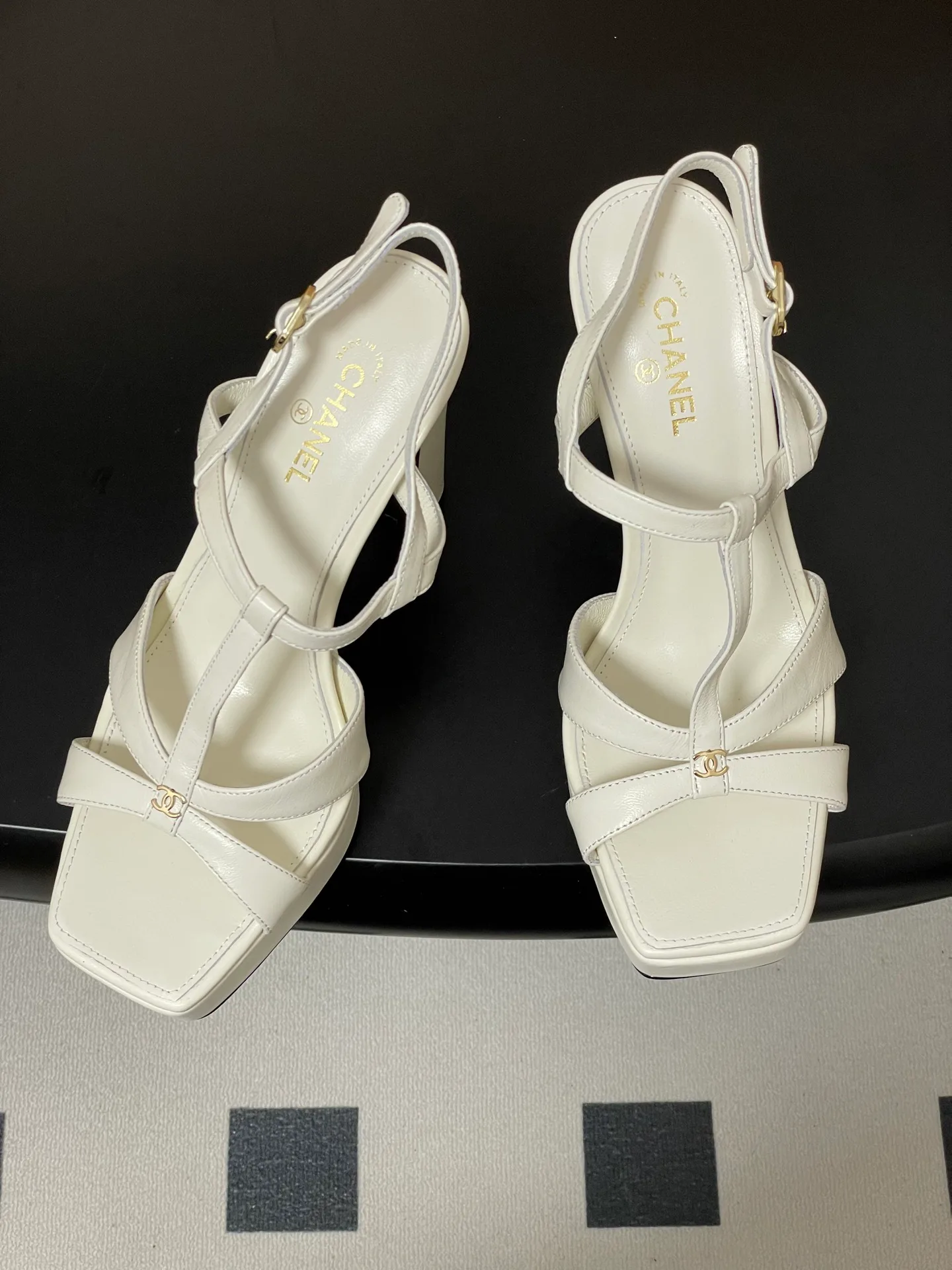 Босоножки Женские Chanel 12936262