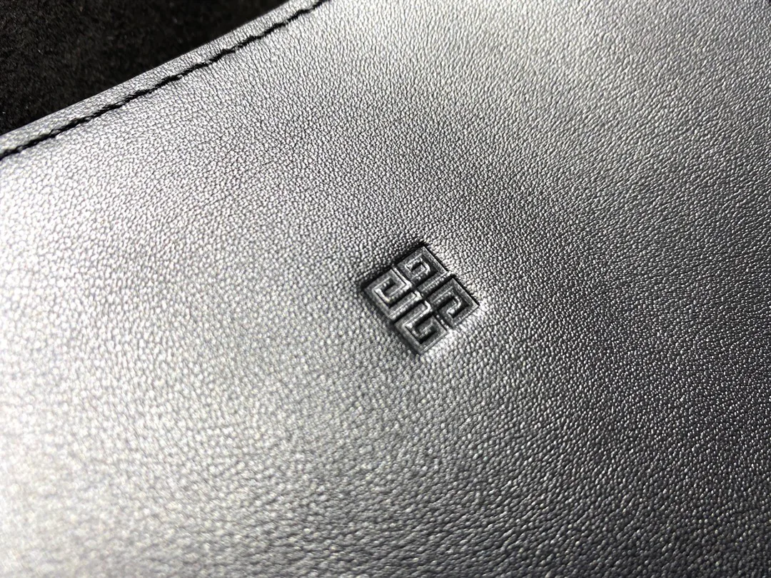 Классические Сумки Женские Givenchy 445231
