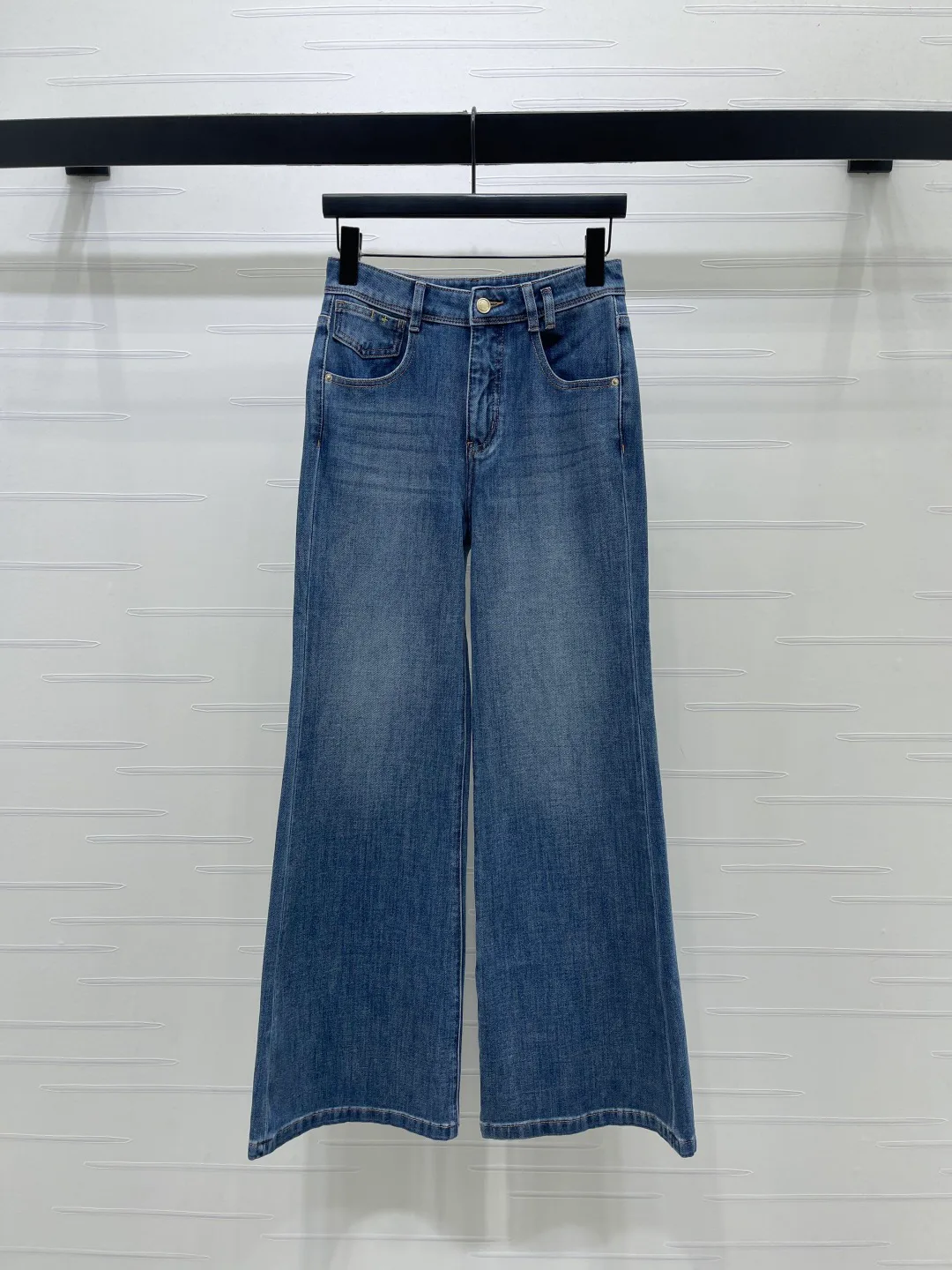 Джинсы Женские Chanel 13136512