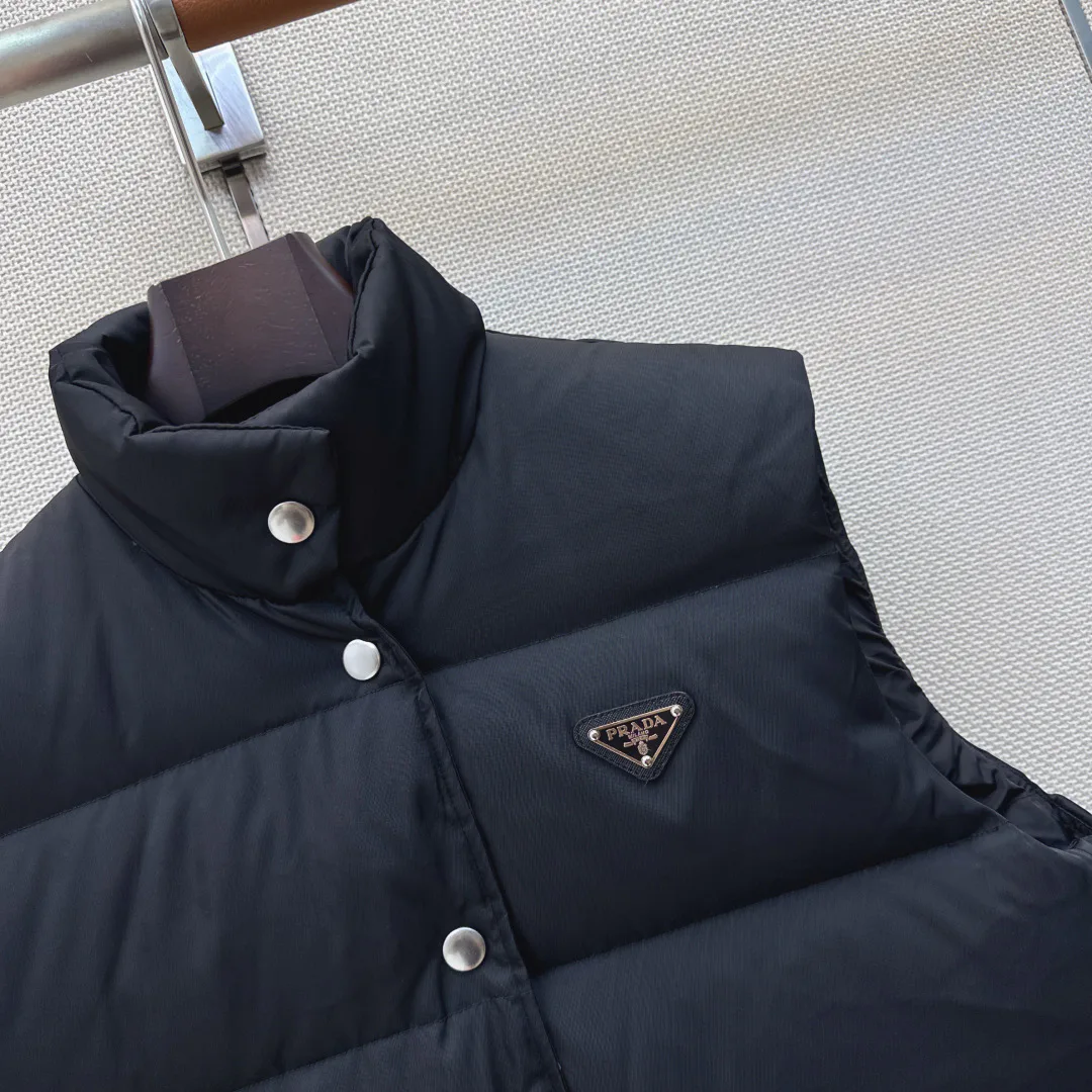 Жилеты Женские Prada 18183473
