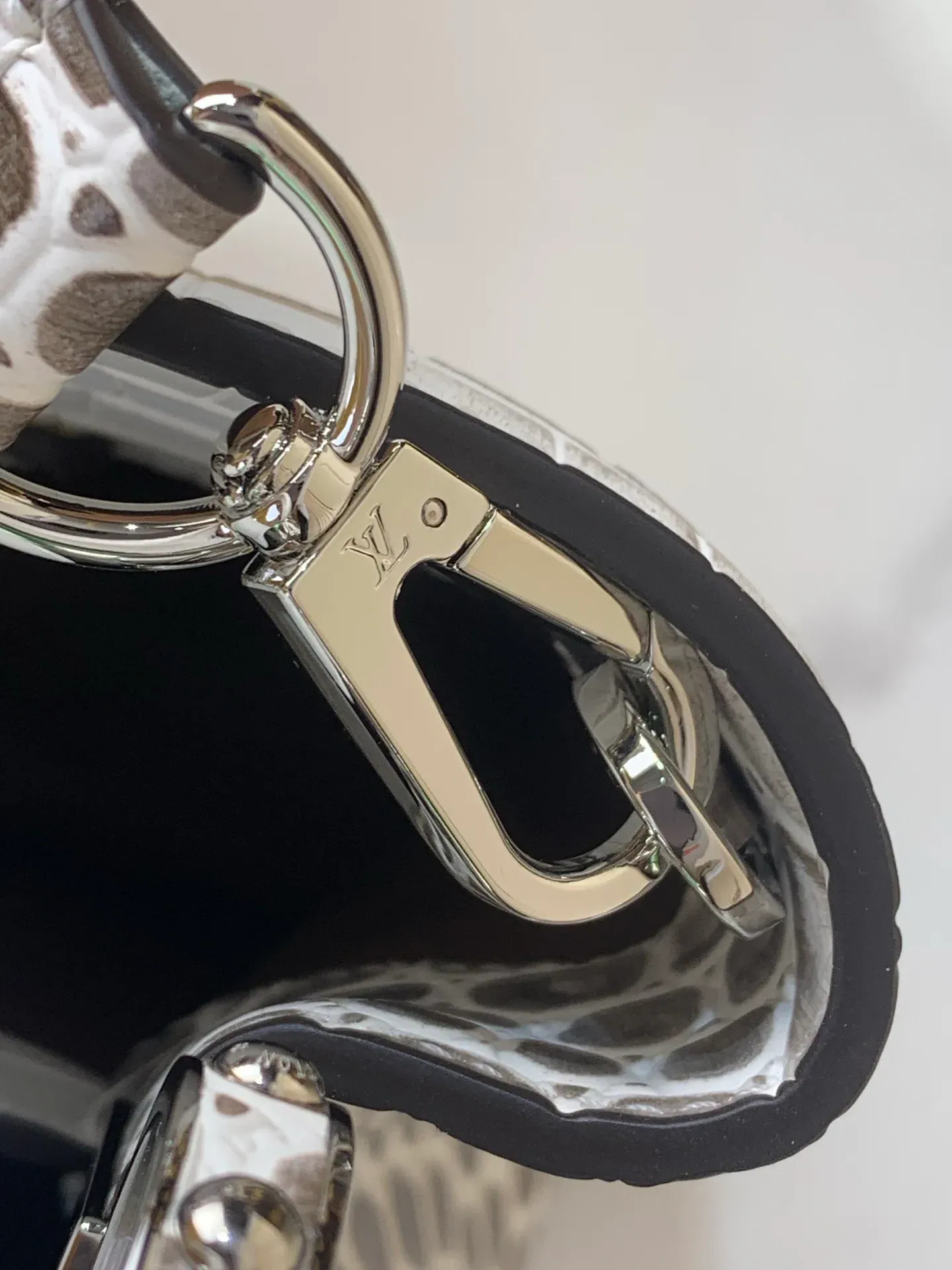 Классические Сумки Женские Louis Vuitton 4298825