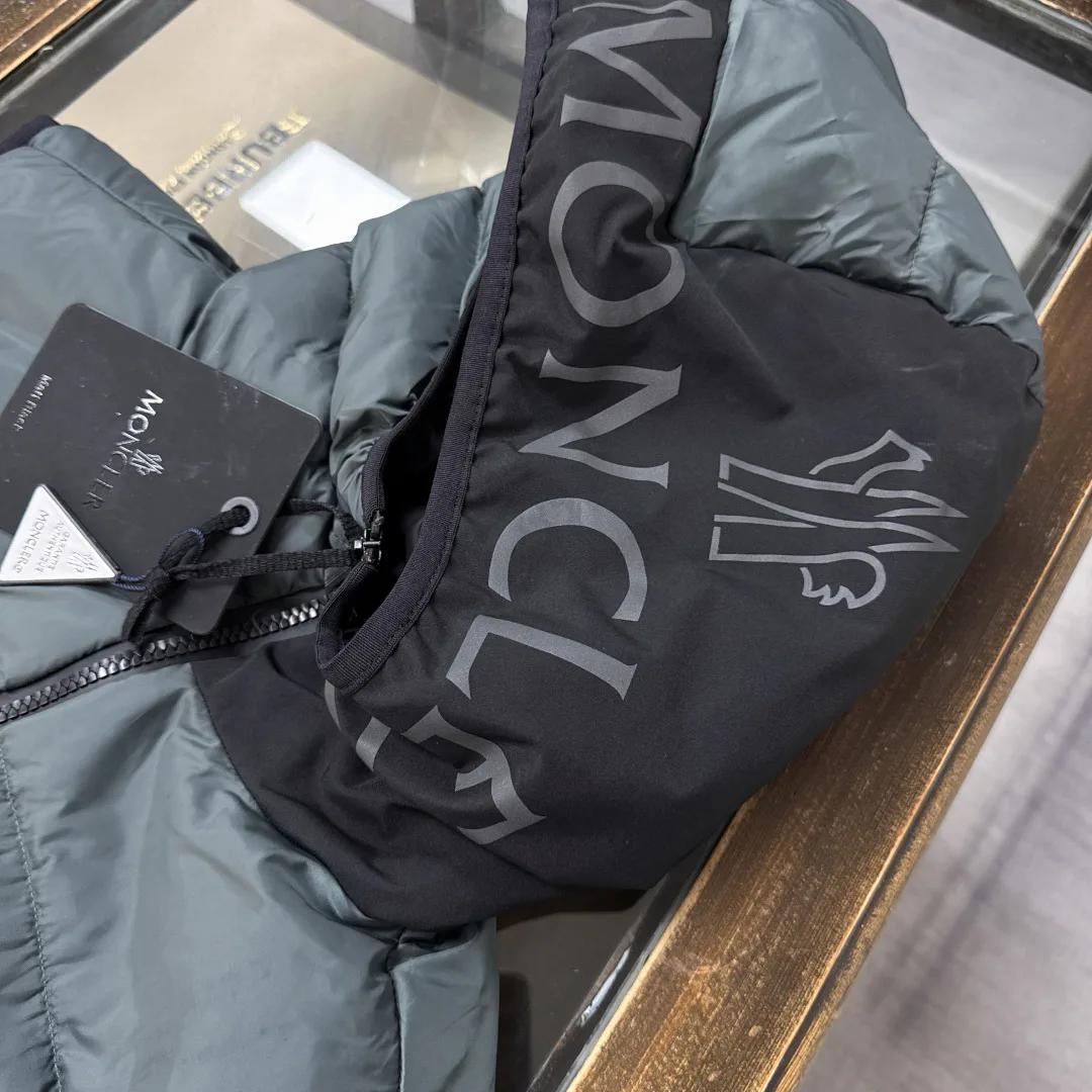 Жилеты Мужские Moncler 1309643