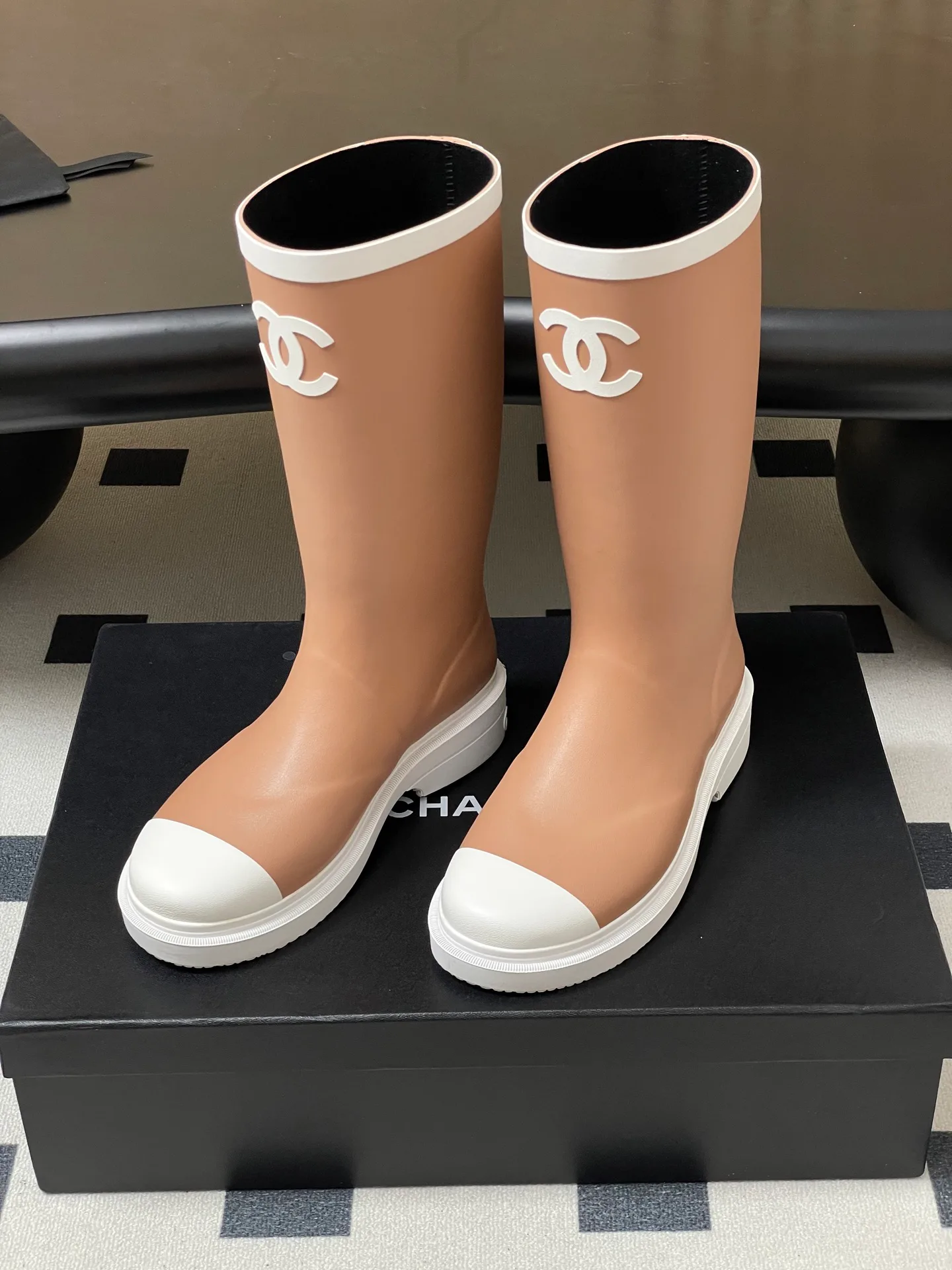Сапоги Женские Chanel 18440877