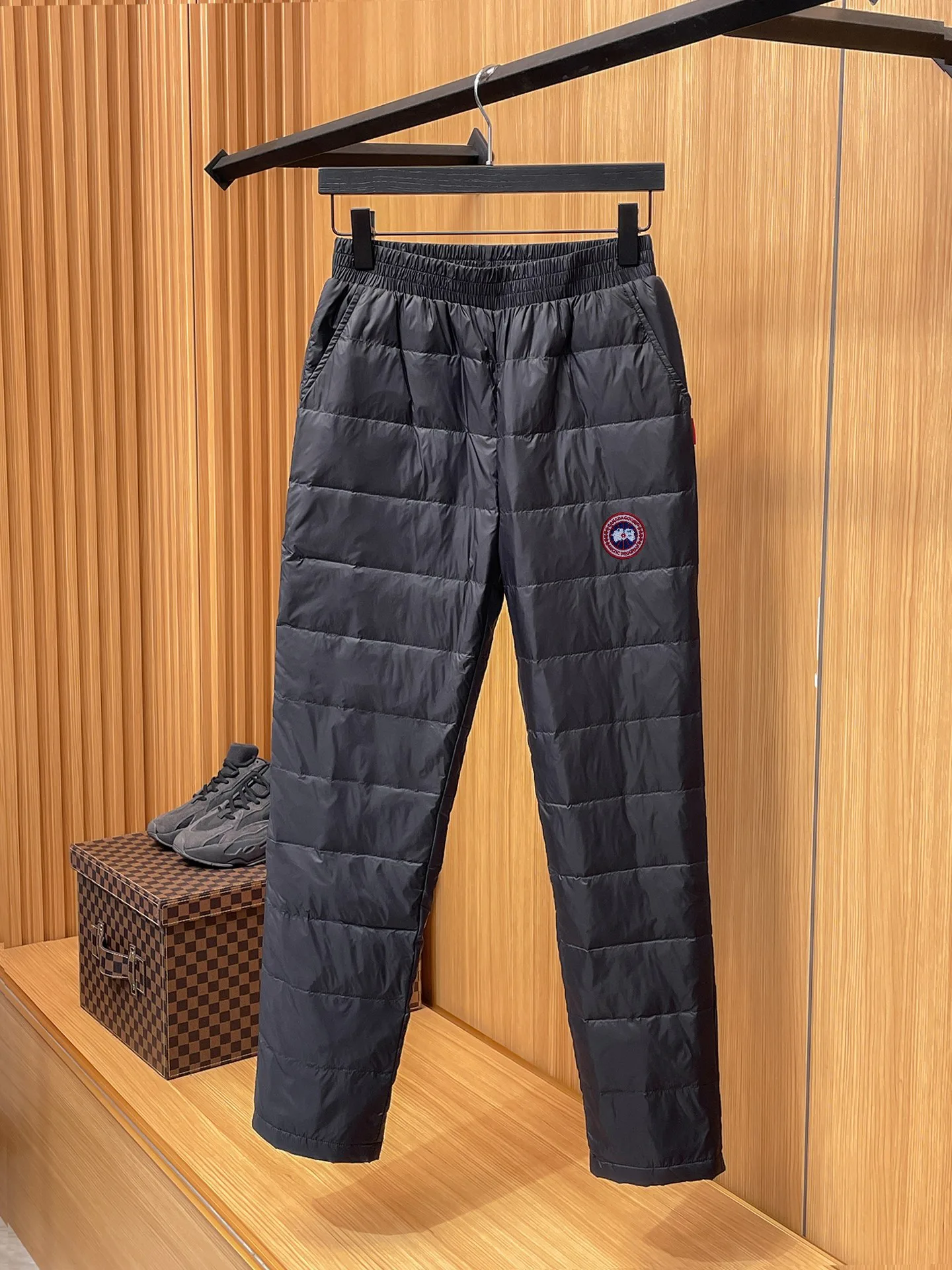 Брюки Женские Canada Goose 249323