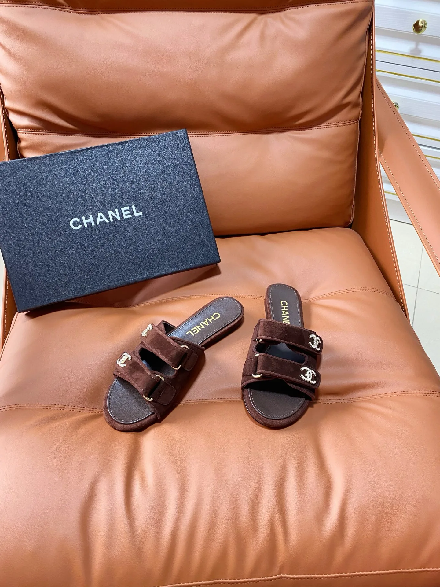 Шлепанцы Женские Chanel 13454357