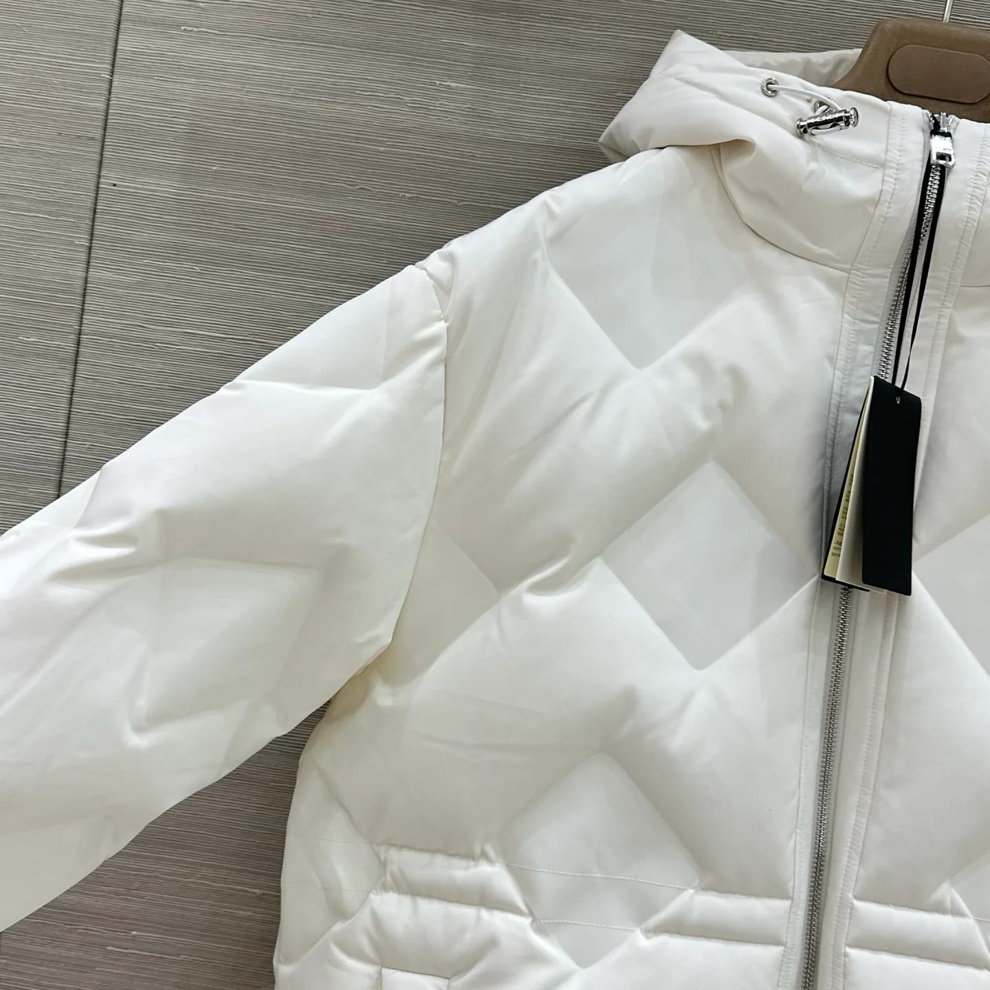 Куртки И Пуховики Женские Fendi 18250116