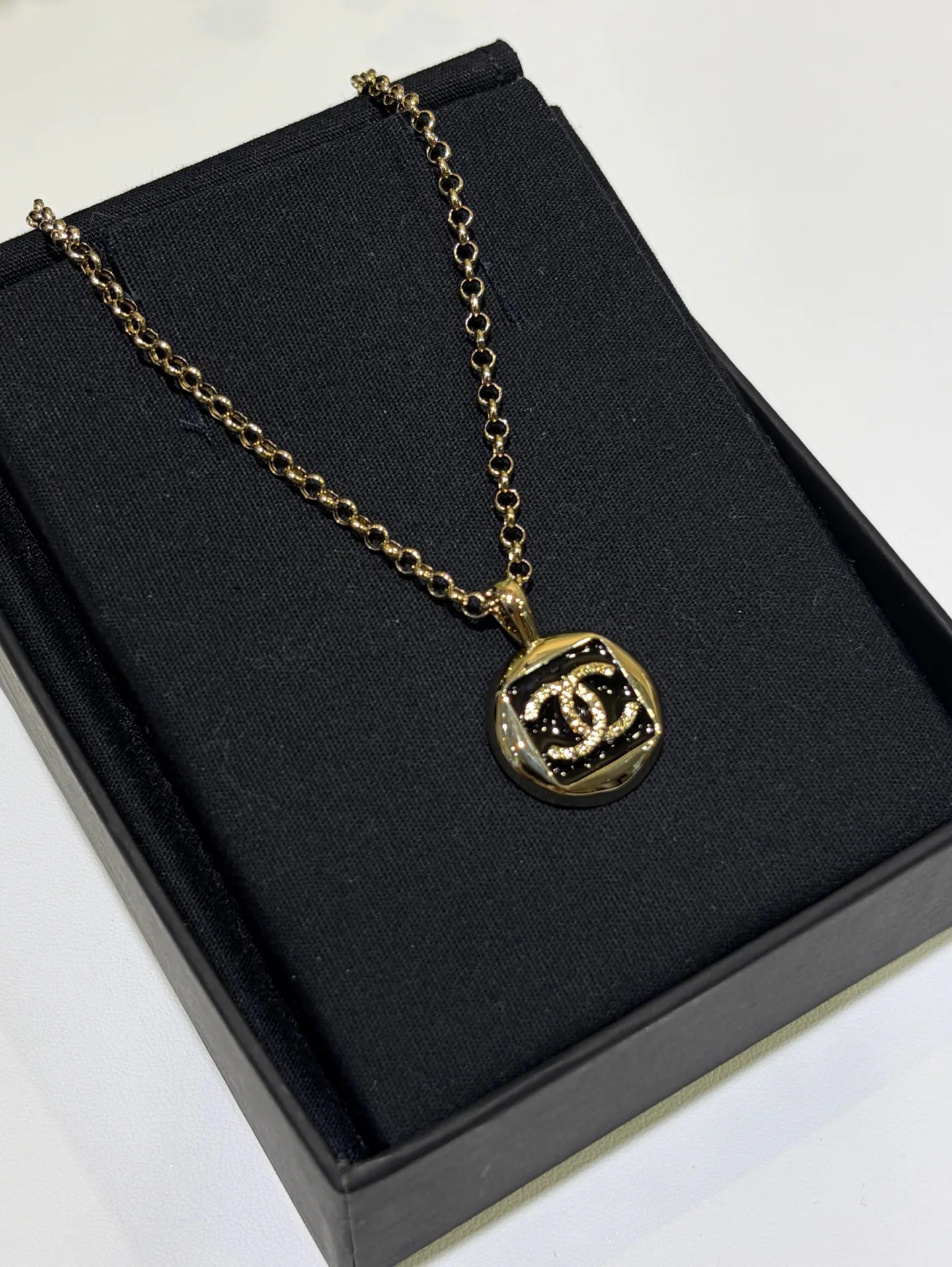 Бижутерия Chanel 893931