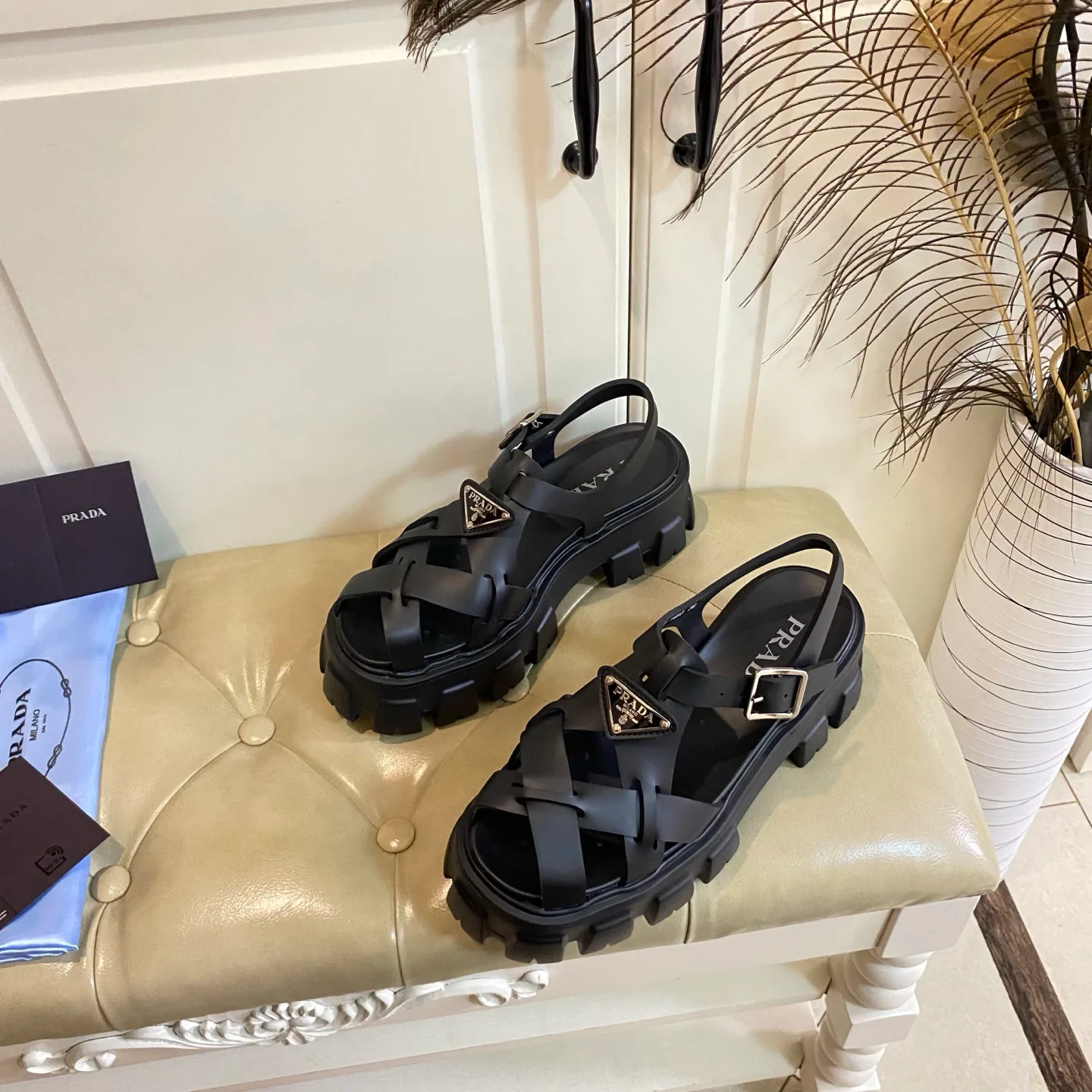 Сандалии Женские Prada 25014