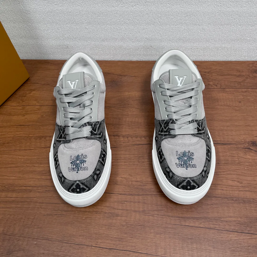 Кроссовки Мужские Louis Vuitton 18675086