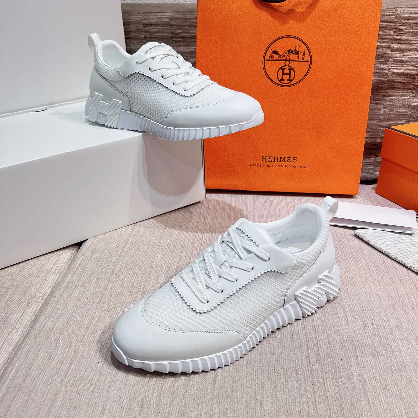 Кроссовки Женские Hermes 17749552