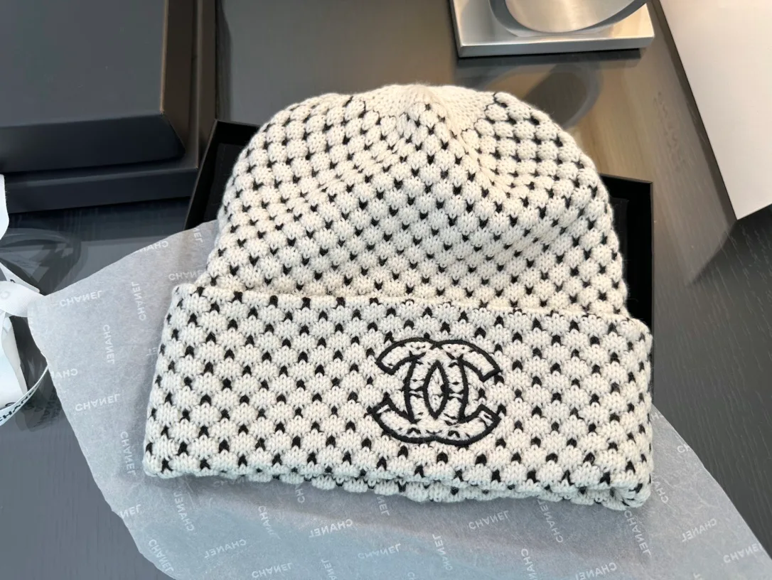 Головные Уборы Chanel 3897255