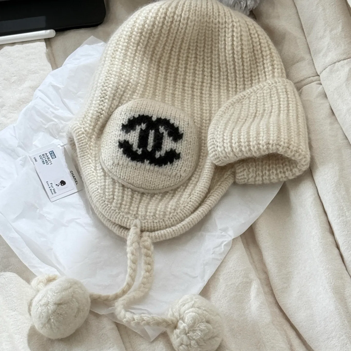 Головные Уборы Chanel 18347816
