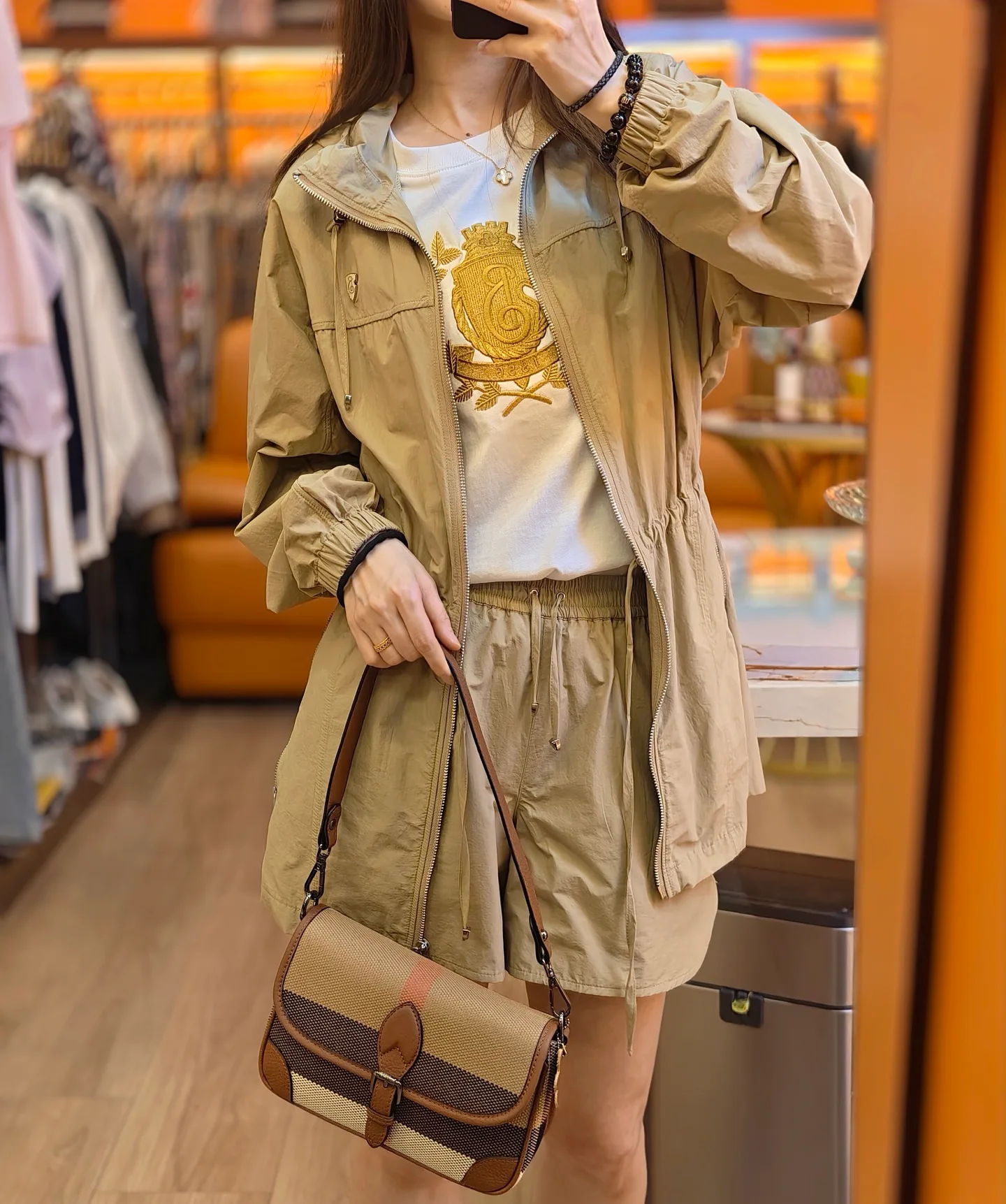 Куртки И Пуховики Женские Burberry 11224941