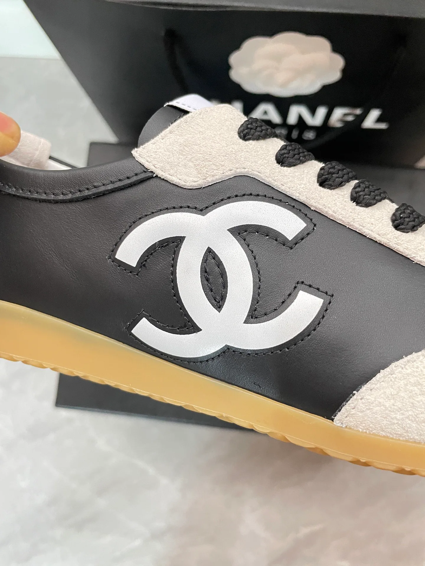 Кроссовки Женские Chanel 11008591