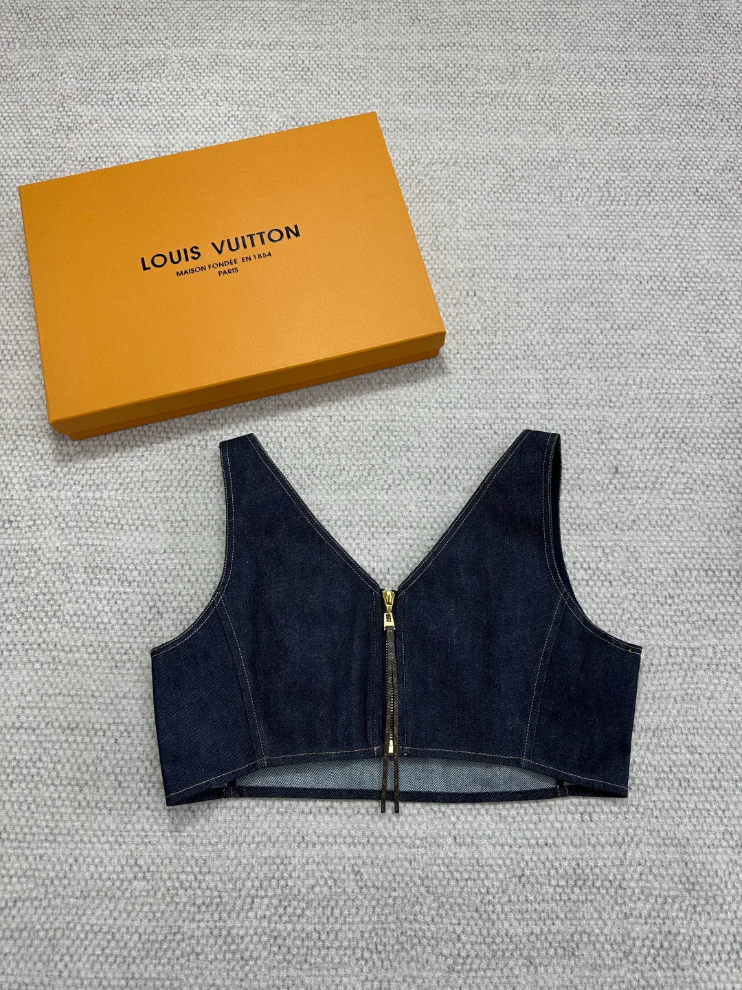 Жилеты Женские Louis Vuitton 12298470