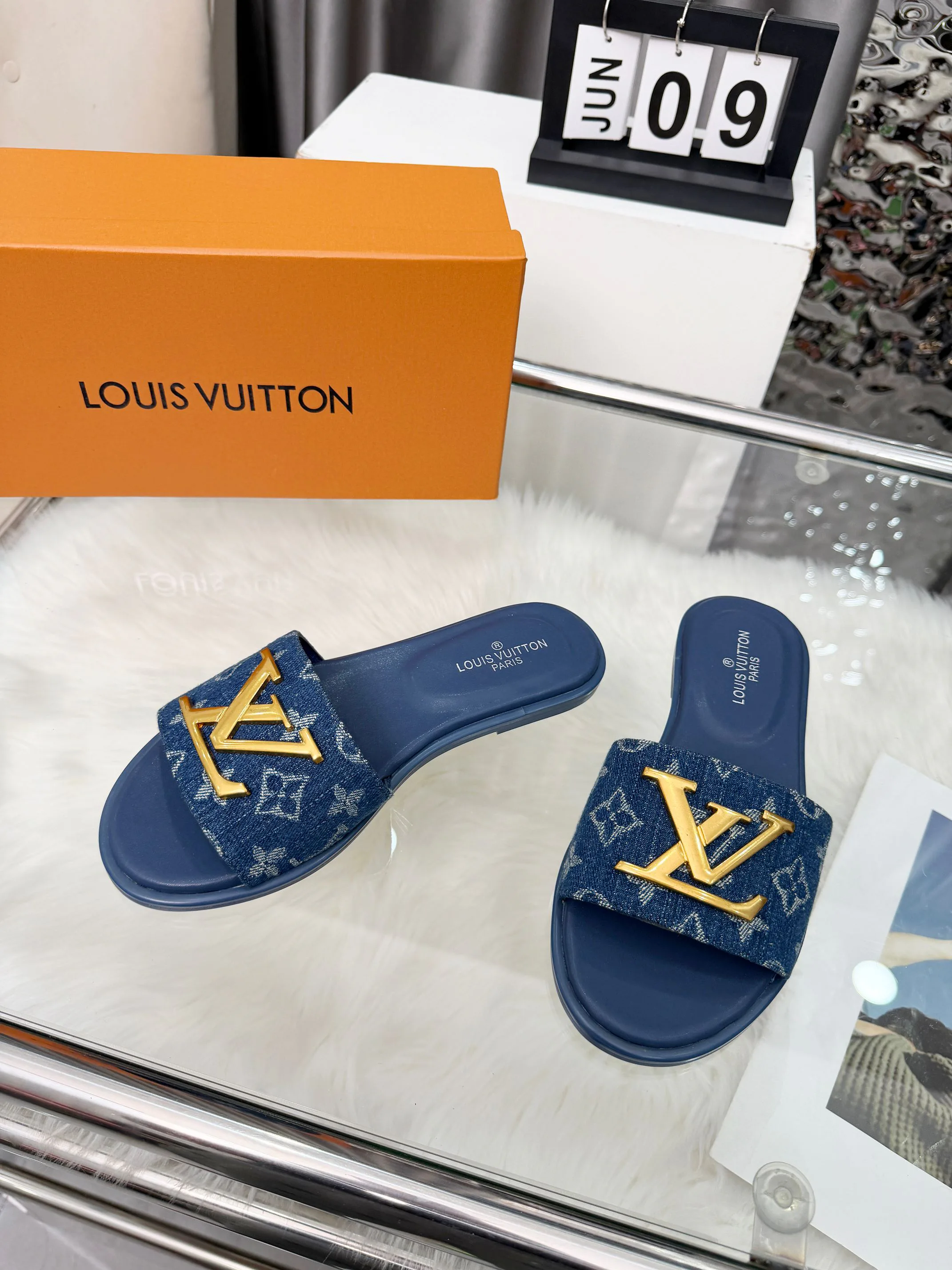 Туфли Женские Louis Vuitton 11633032