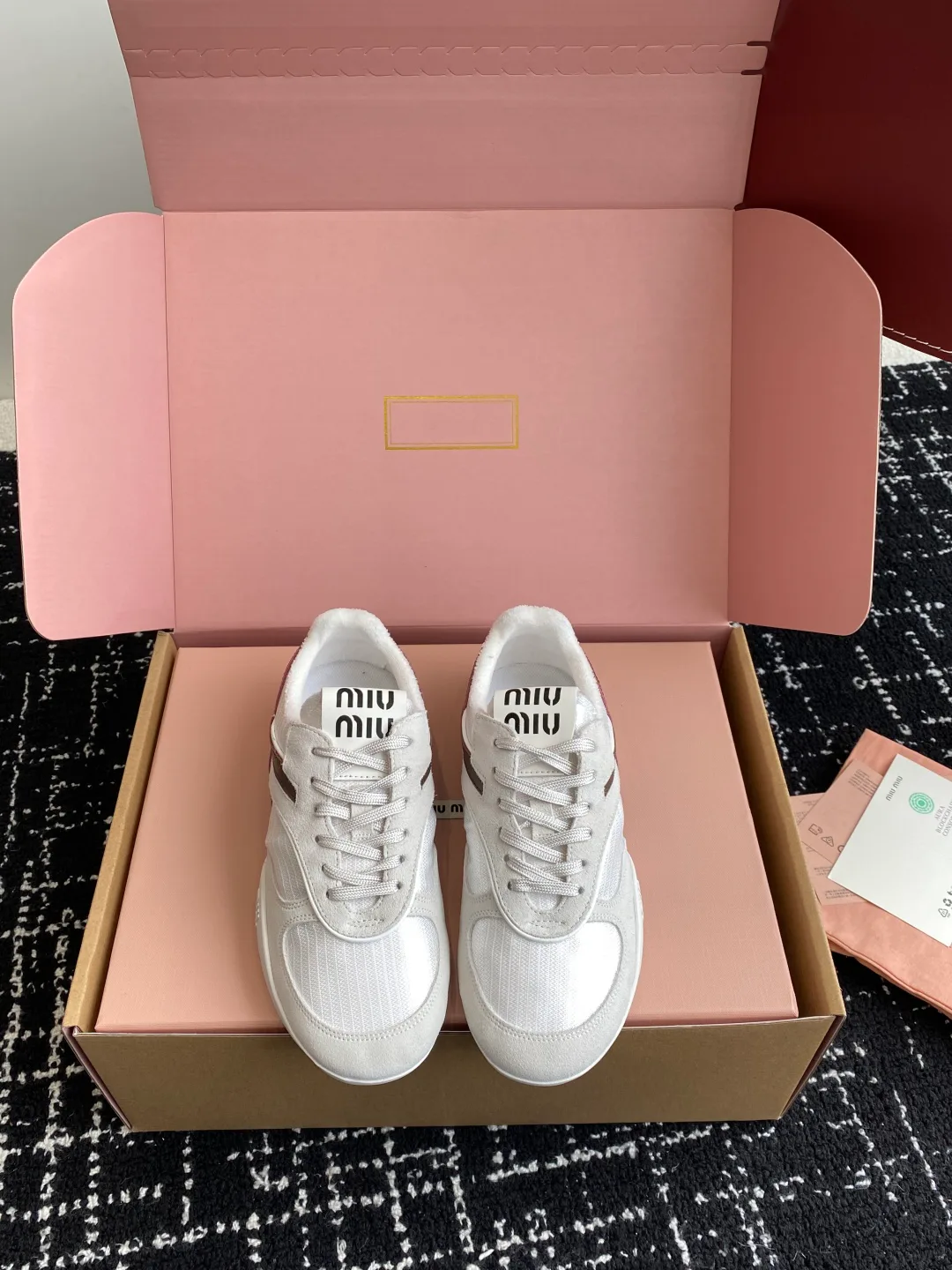 Кроссовки Женские Miu Miu 24892