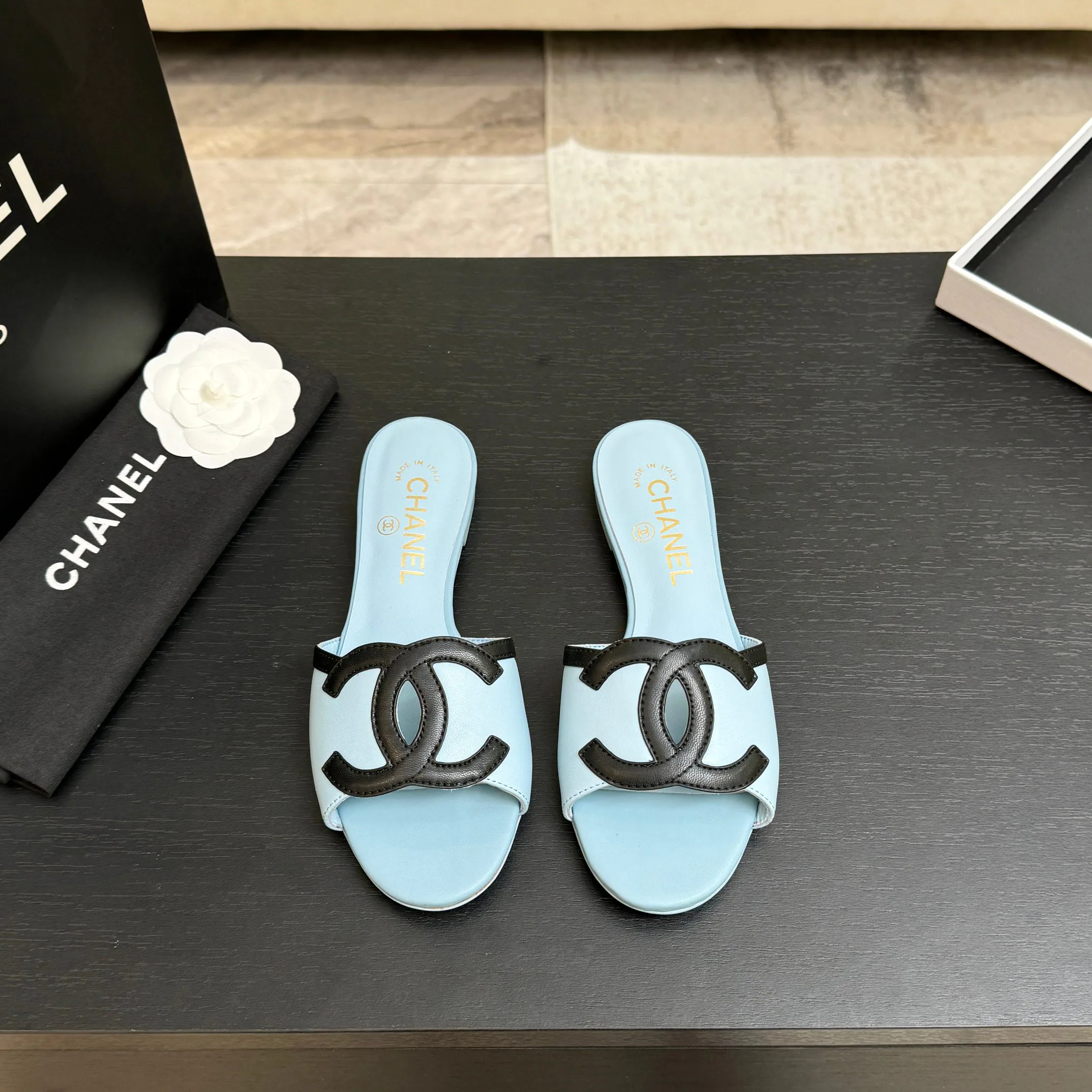 Сандалии Женские Chanel 11648958