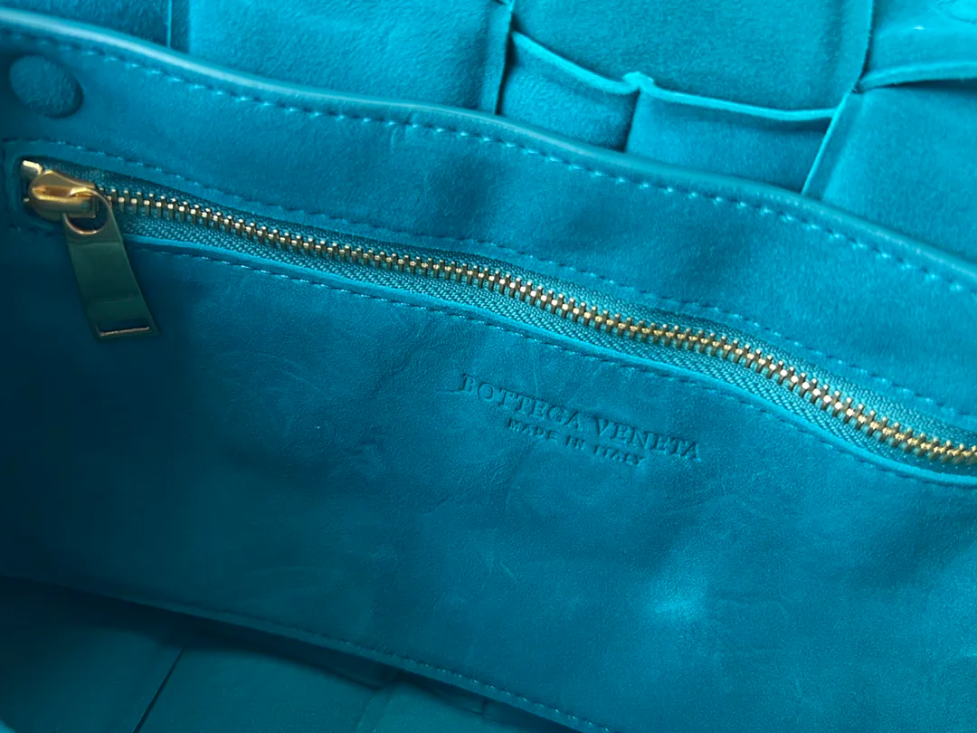 Классические Сумки Женские Bottega Veneta 17434743