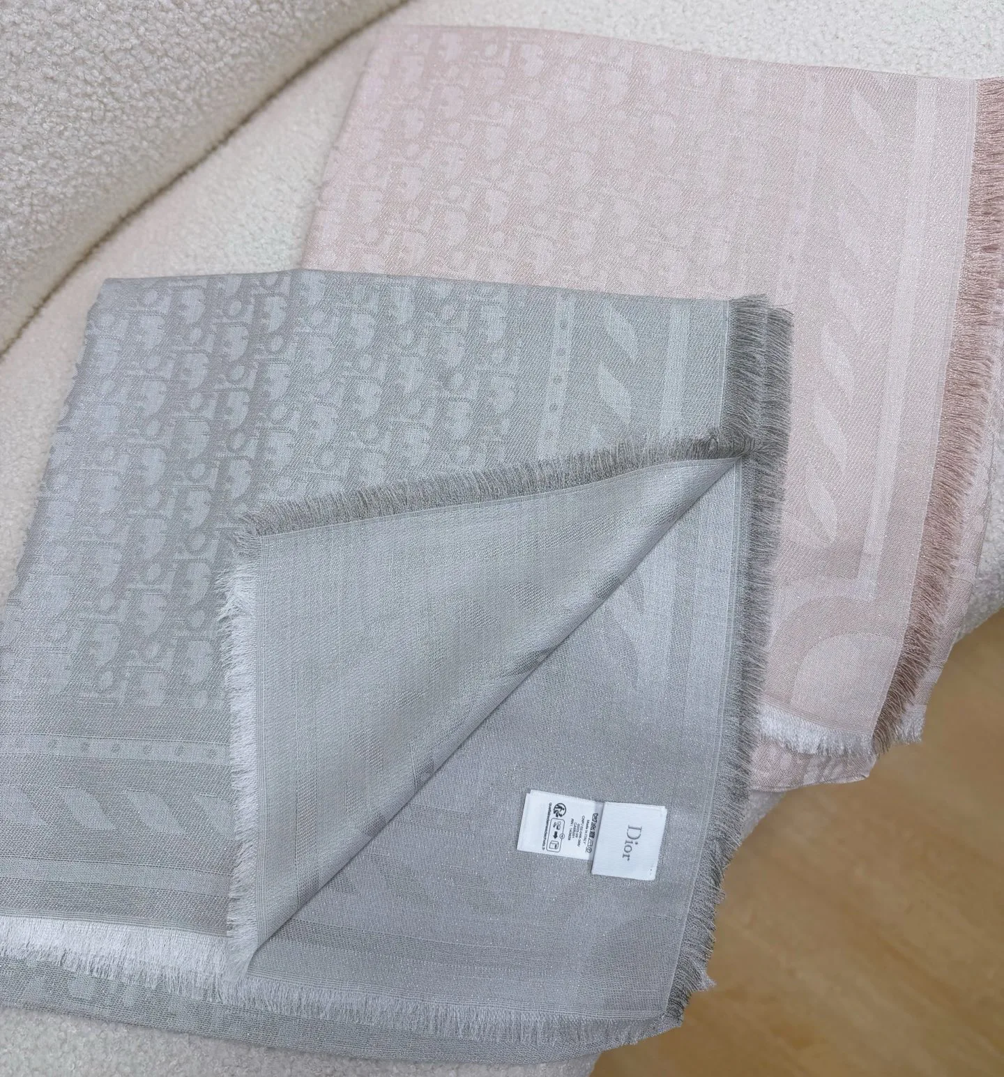 Платки Christian Dior 18627136