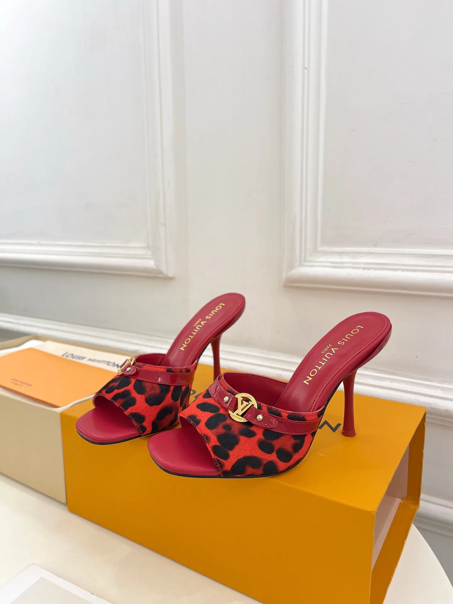 Туфли Женские Louis Vuitton 11458166