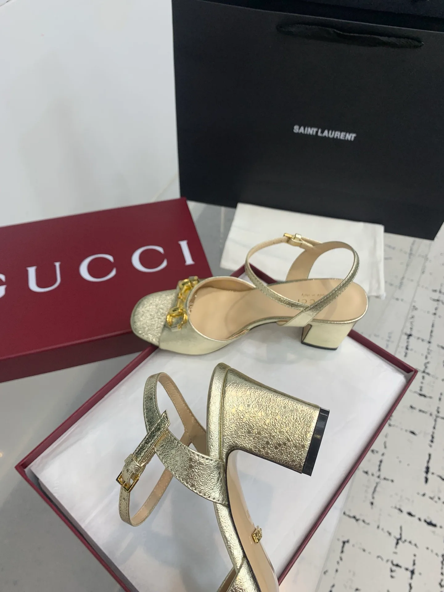 Сандалии Женские Gucci 882875