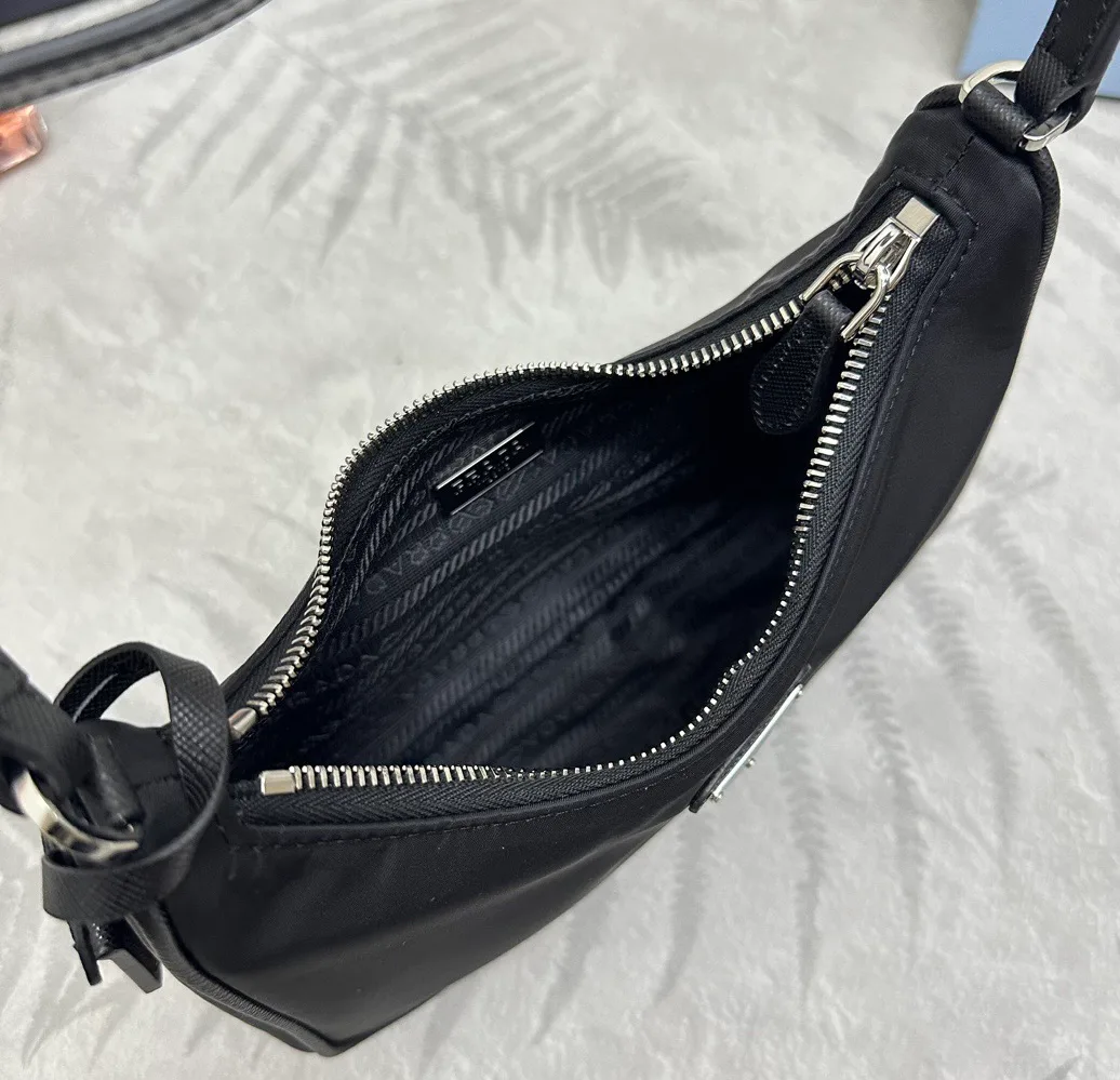 Сумки На Ремне Женские Prada 11682038