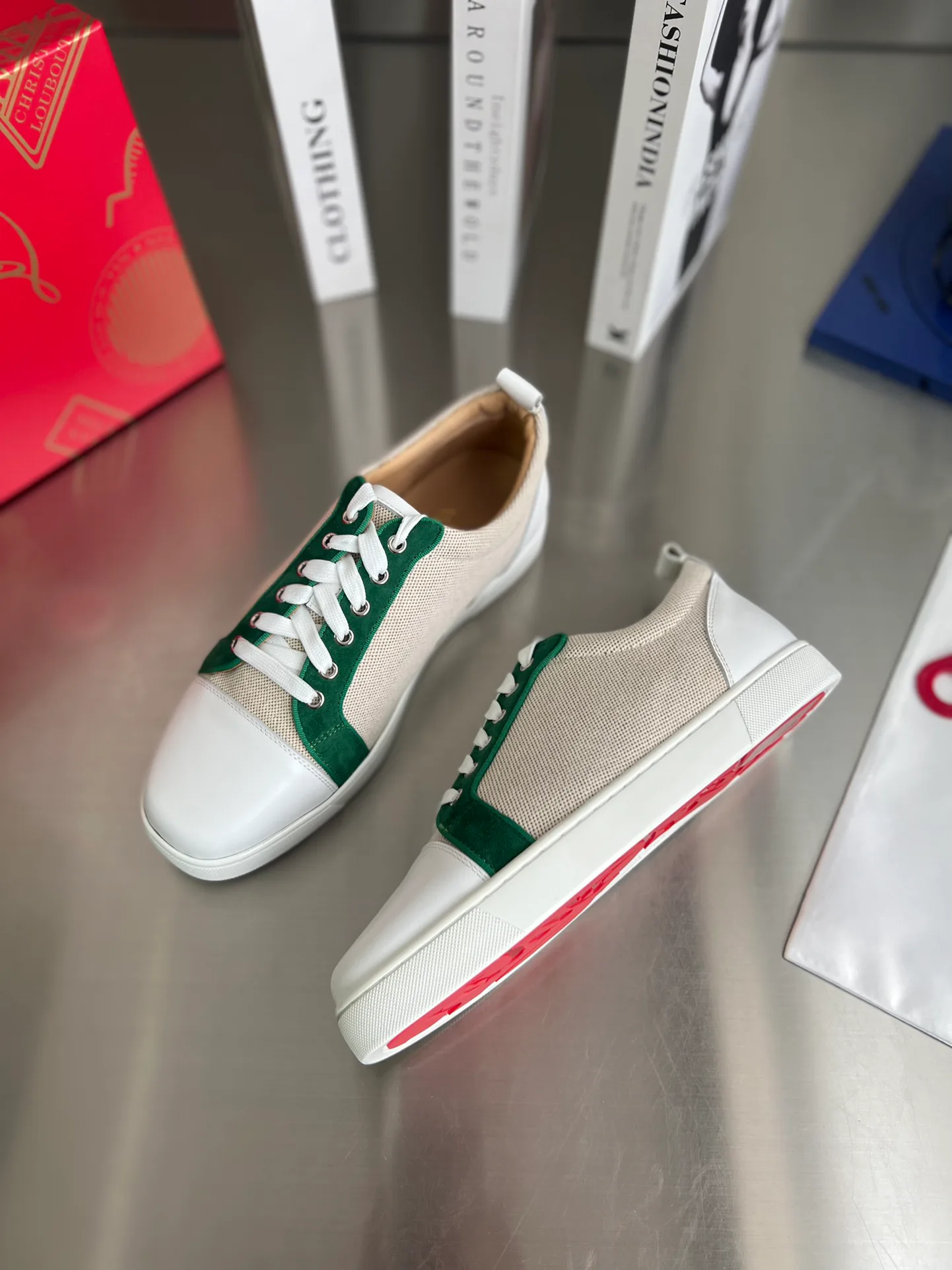 Кеды Женские Christian Louboutin 2646